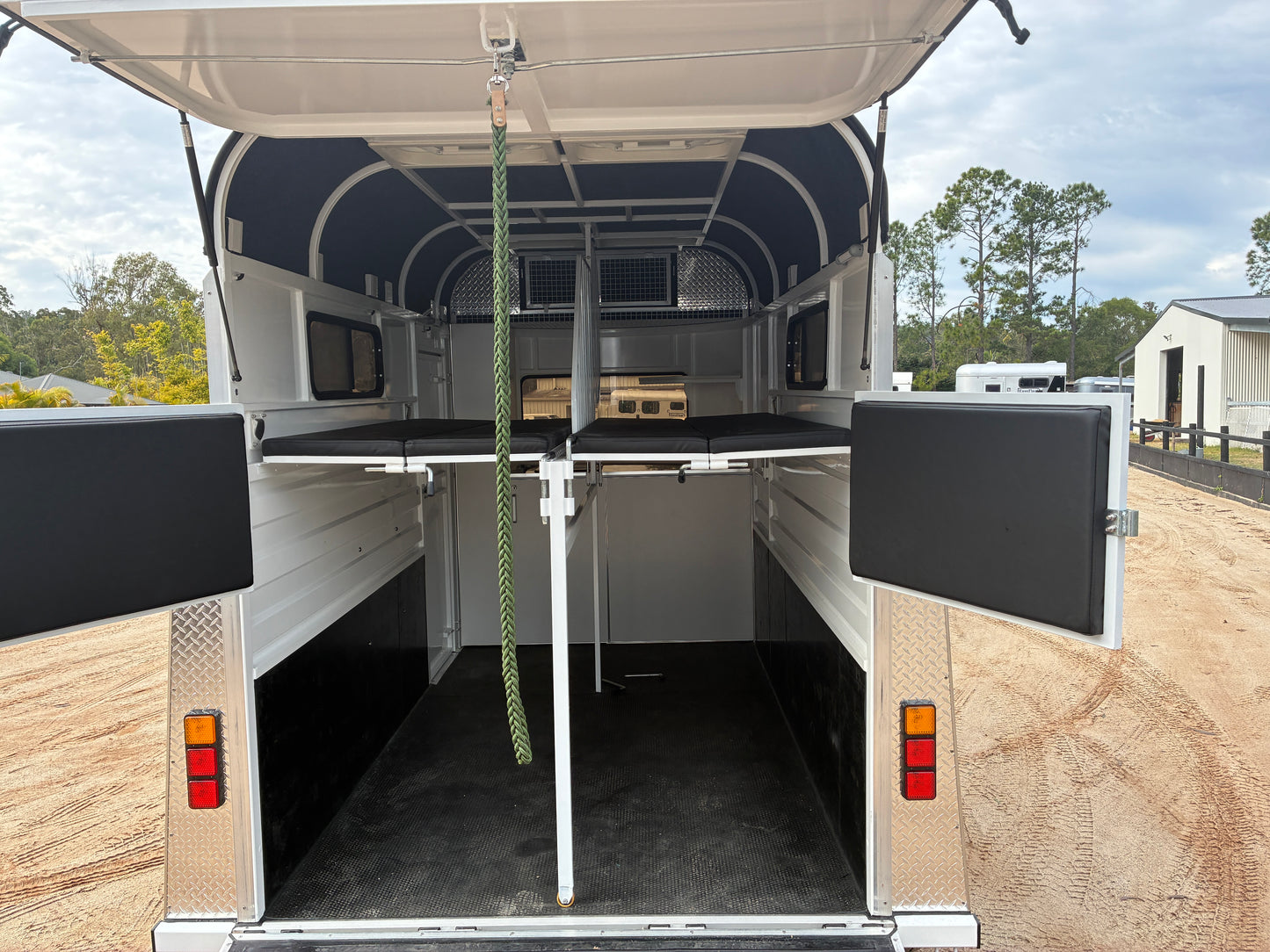 2HSL-L600 RN Classic Series Standard Package