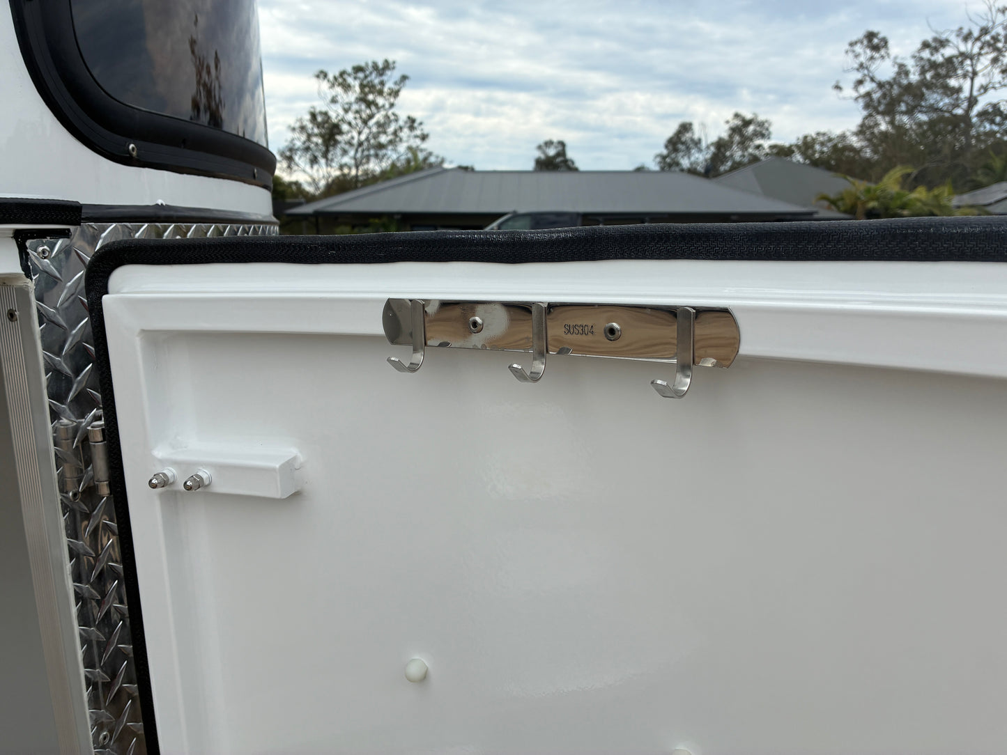2HSL-L600 RN Classic Series Standard Package