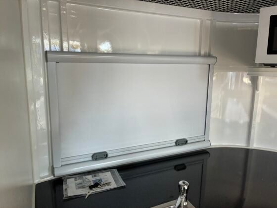 2HSL-L600 SN Classic Series Deluxe Package