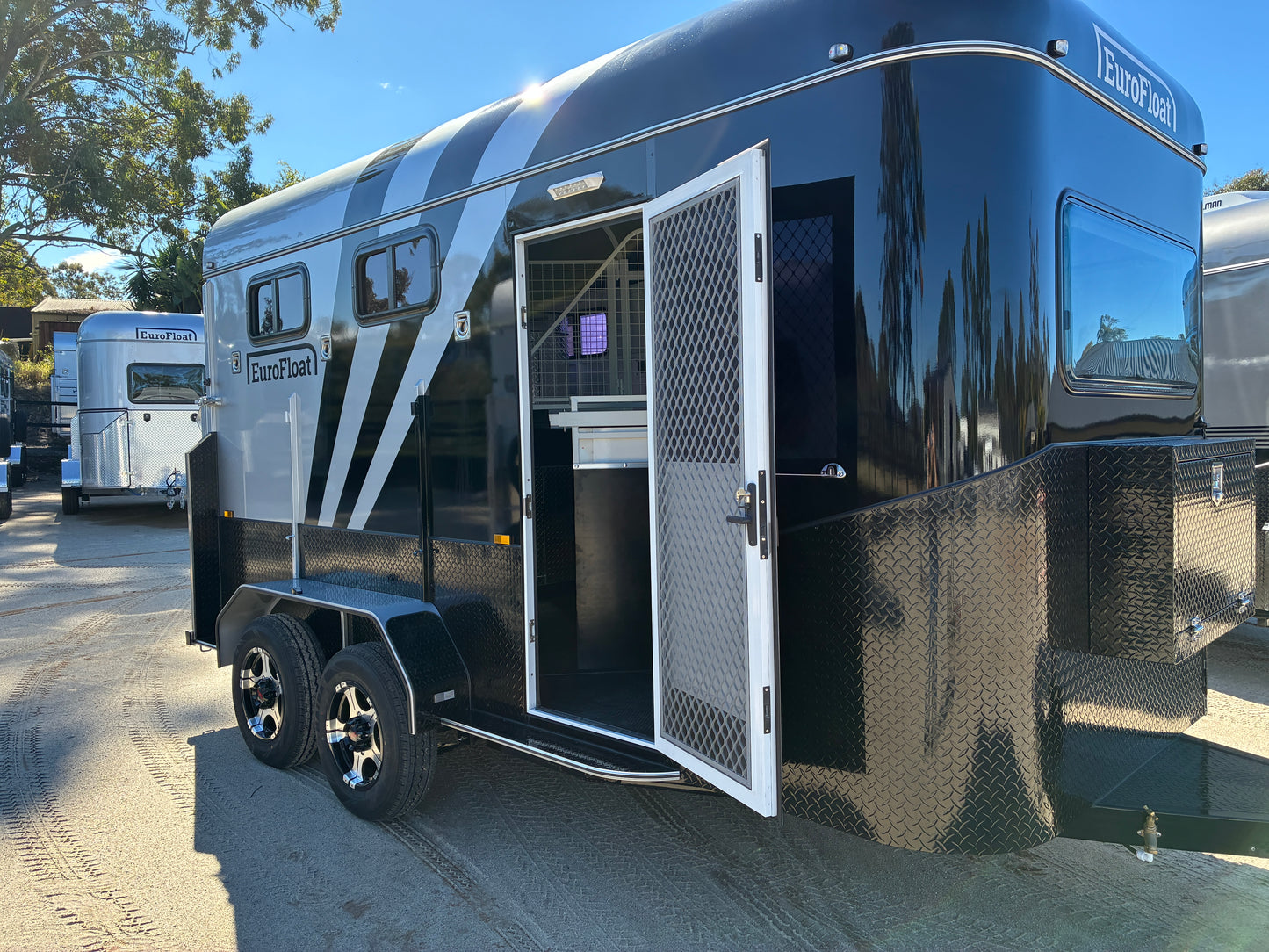 2HAL-L860 SN Prestige Series Deluxe Package