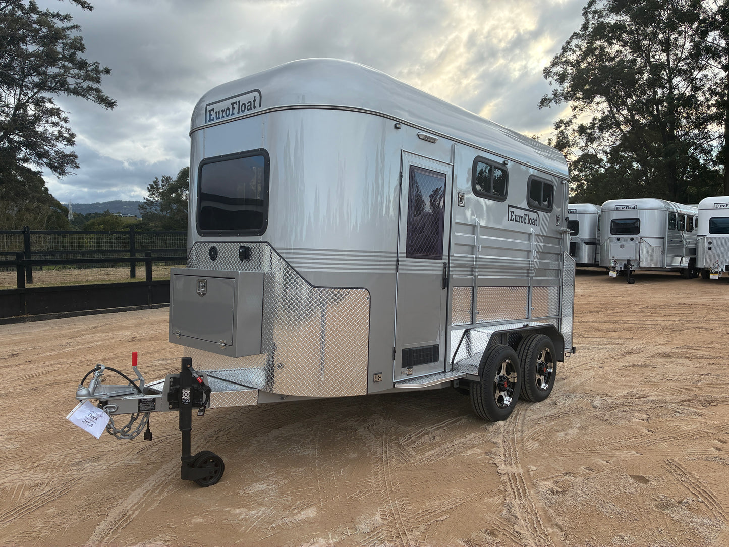 2HAL-L600 SN Classic Series Deluxe Package