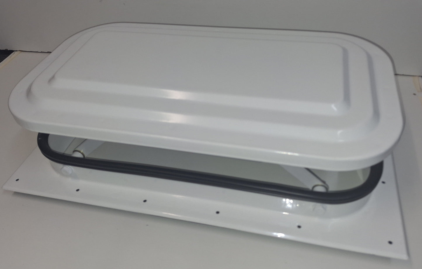 Pop Up Roof Vent 16 hole Mount - "Classic"