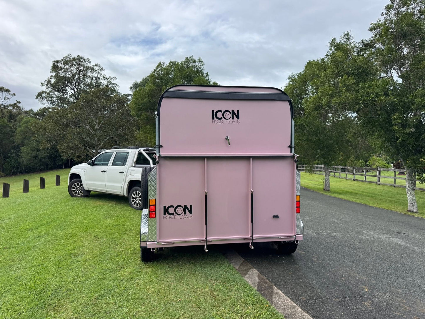 ICON 2HSL-L400 Wide Bay 2026 Model (280.B)