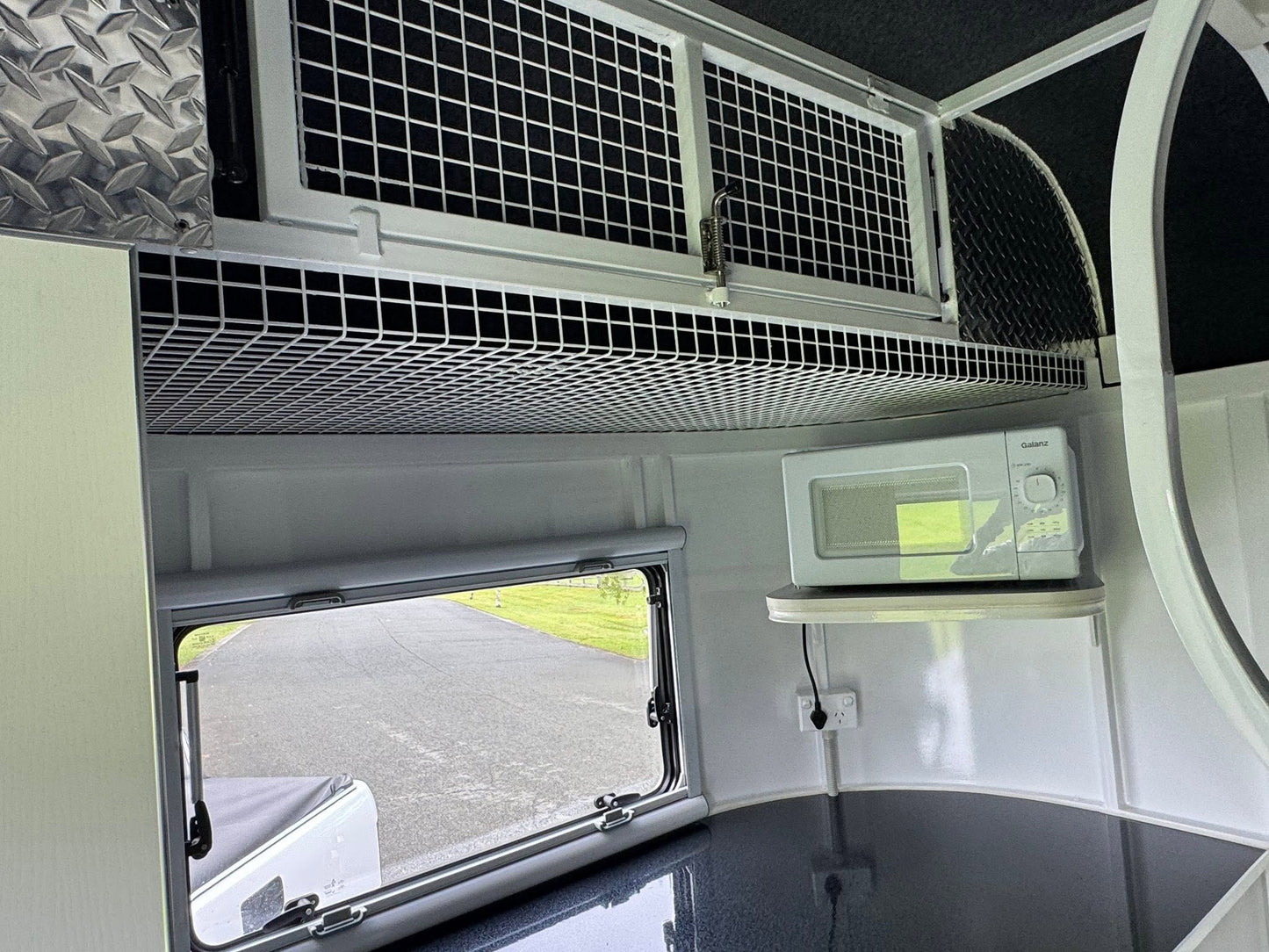 ICON 2HSL-L400 Wide Bay 2026 Model (280.B)