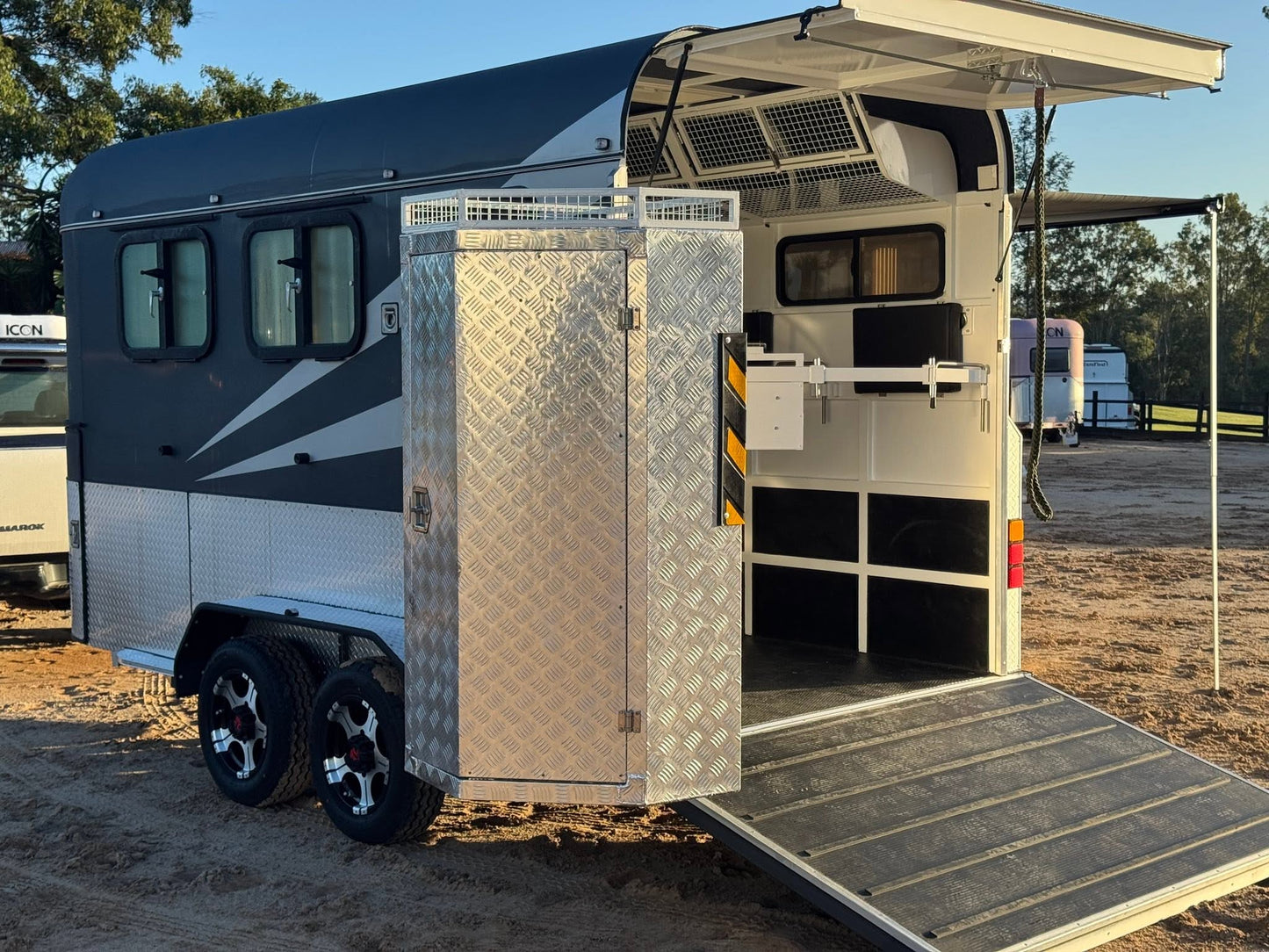 ICON 2HAL-L860 SN Epic Series Deluxe Package