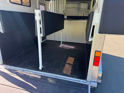 EuroEquestrian 2HSL-L400 Wide Bay ICON Series 2026 - 2 Horse Straight Load