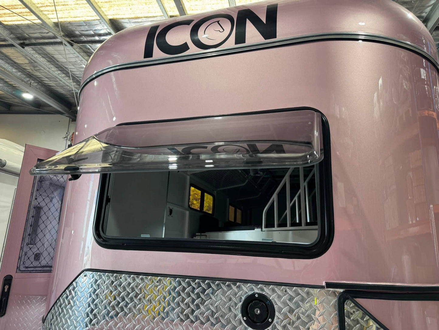 ICON 3HAL-L500 SN Epic Series Package – DEMO