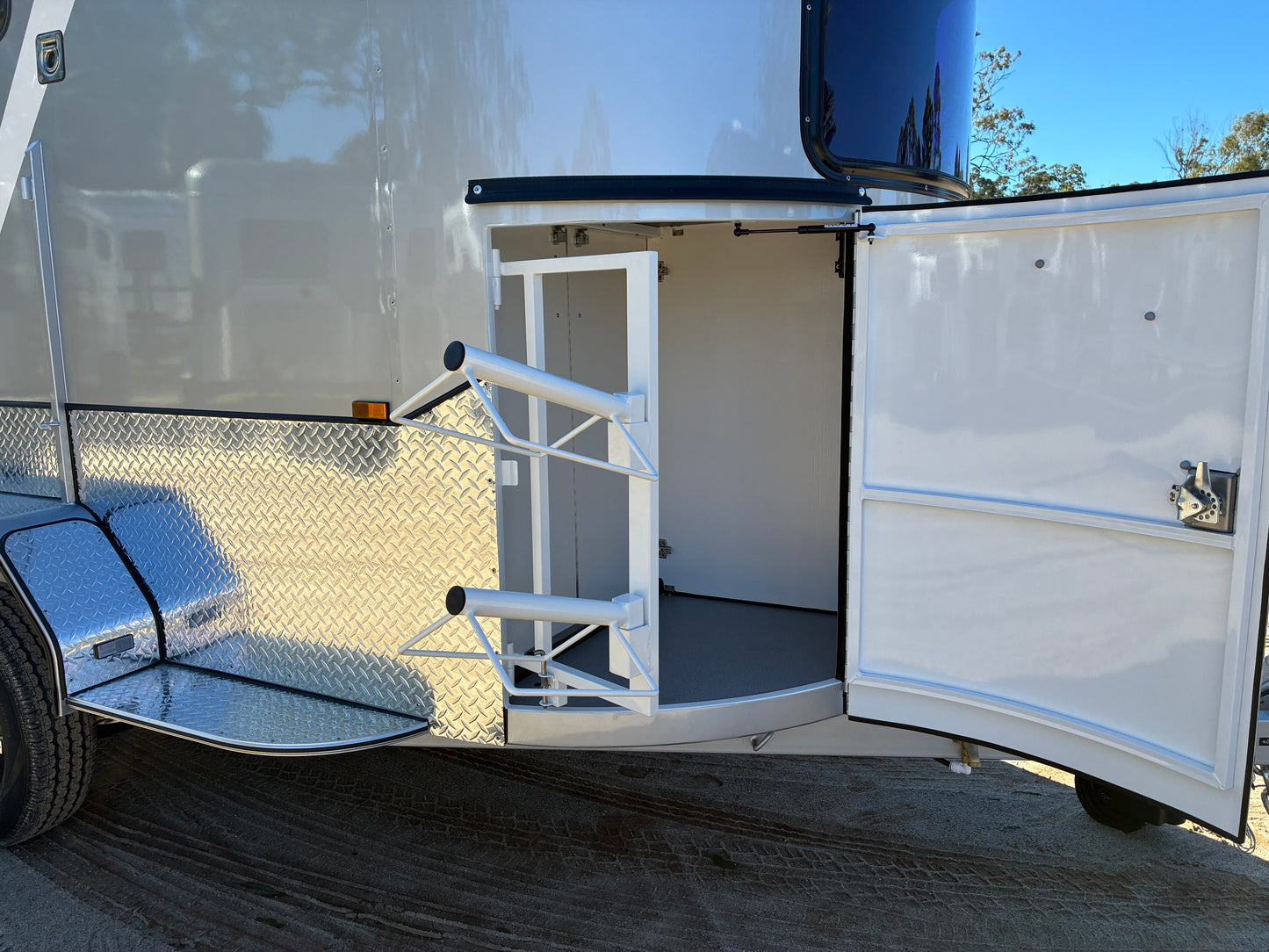 2HSL-L500 RN Prestige Series Standard Package
