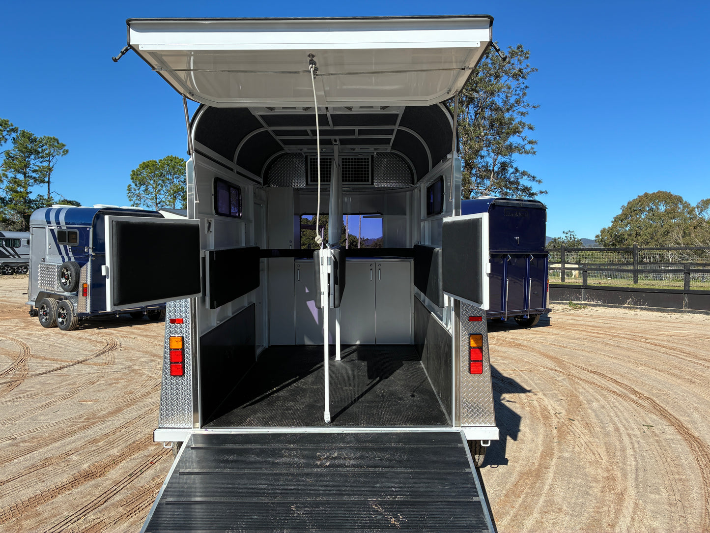 2HSL-L500 RN Prestige Series Standard Package