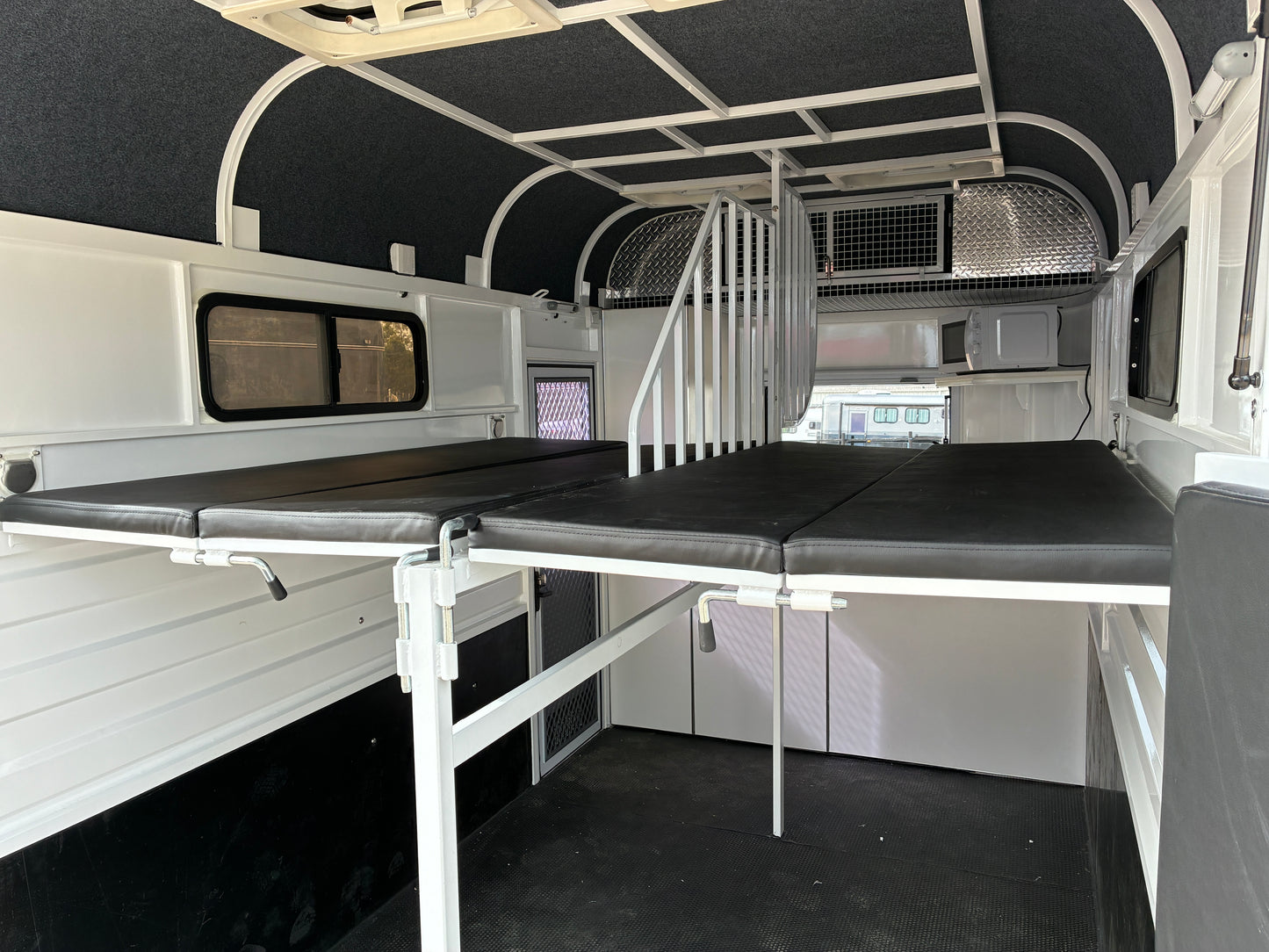 2HSL-L600 SN Classic Series Deluxe Package