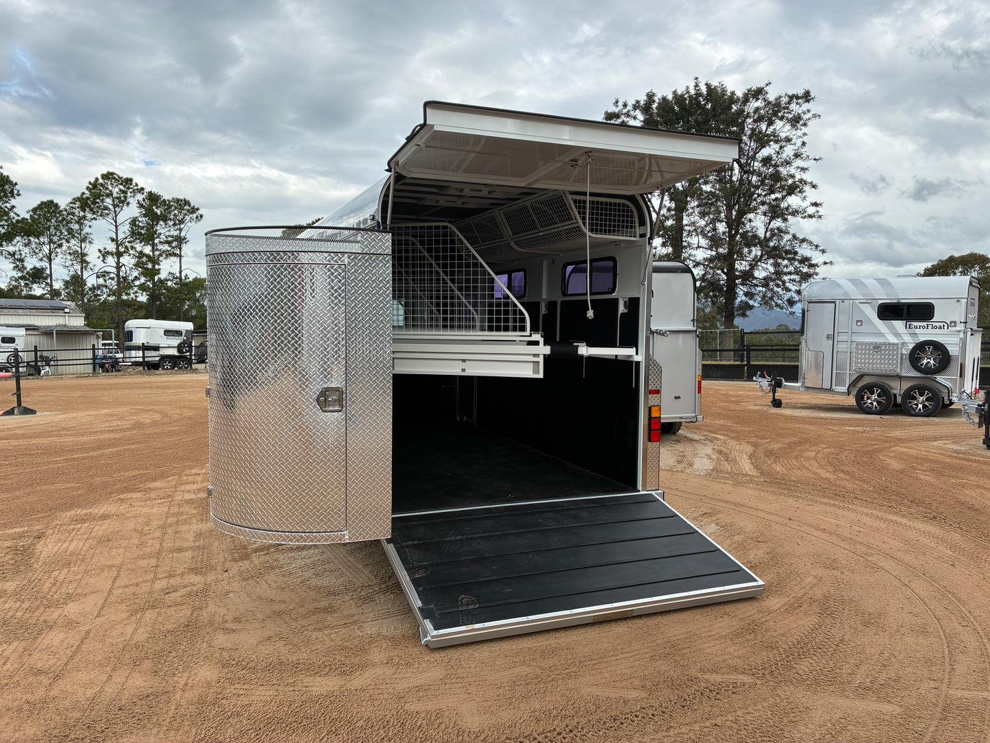 3HAL-L500 SN Prestige Eventer Series Deluxe Package
