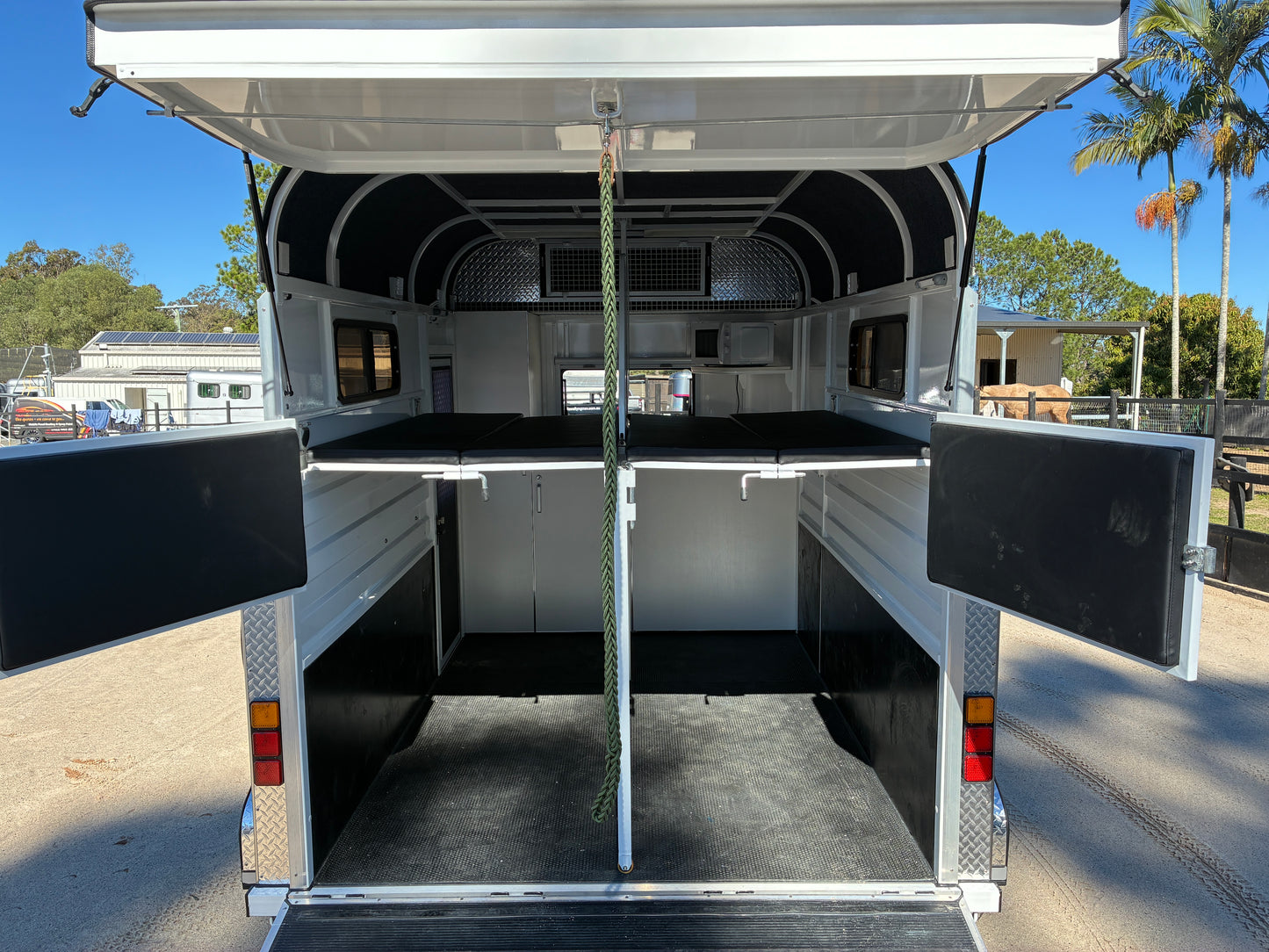 2HSL-L400 SN Classic Series Deluxe Package