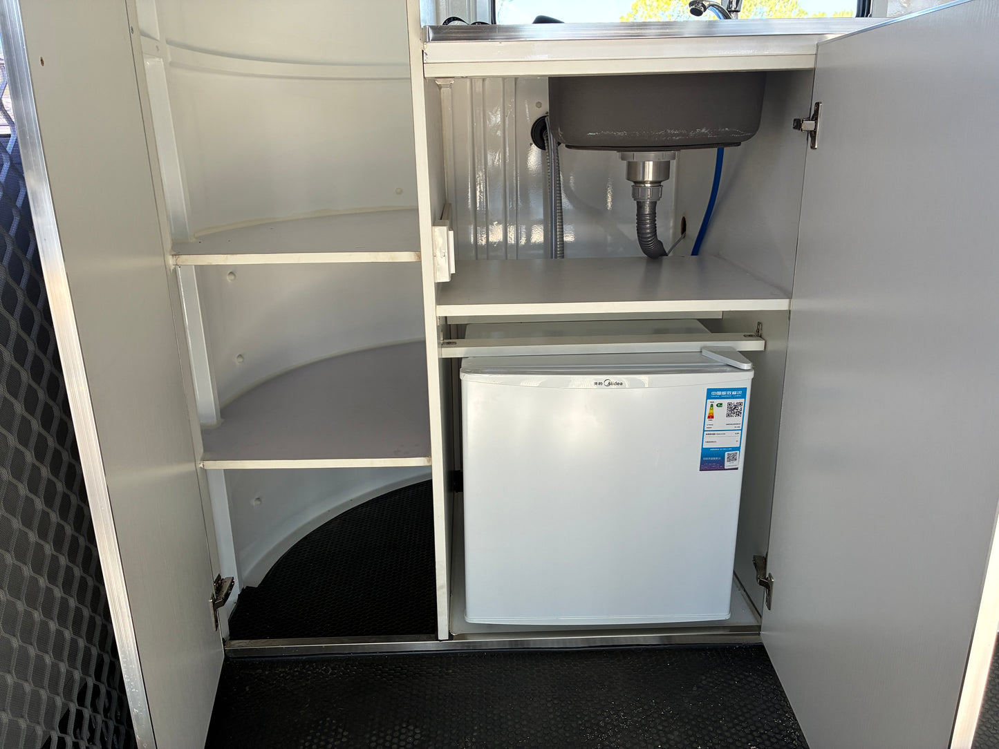 2HSL-L400 SN Classic Series Deluxe Package