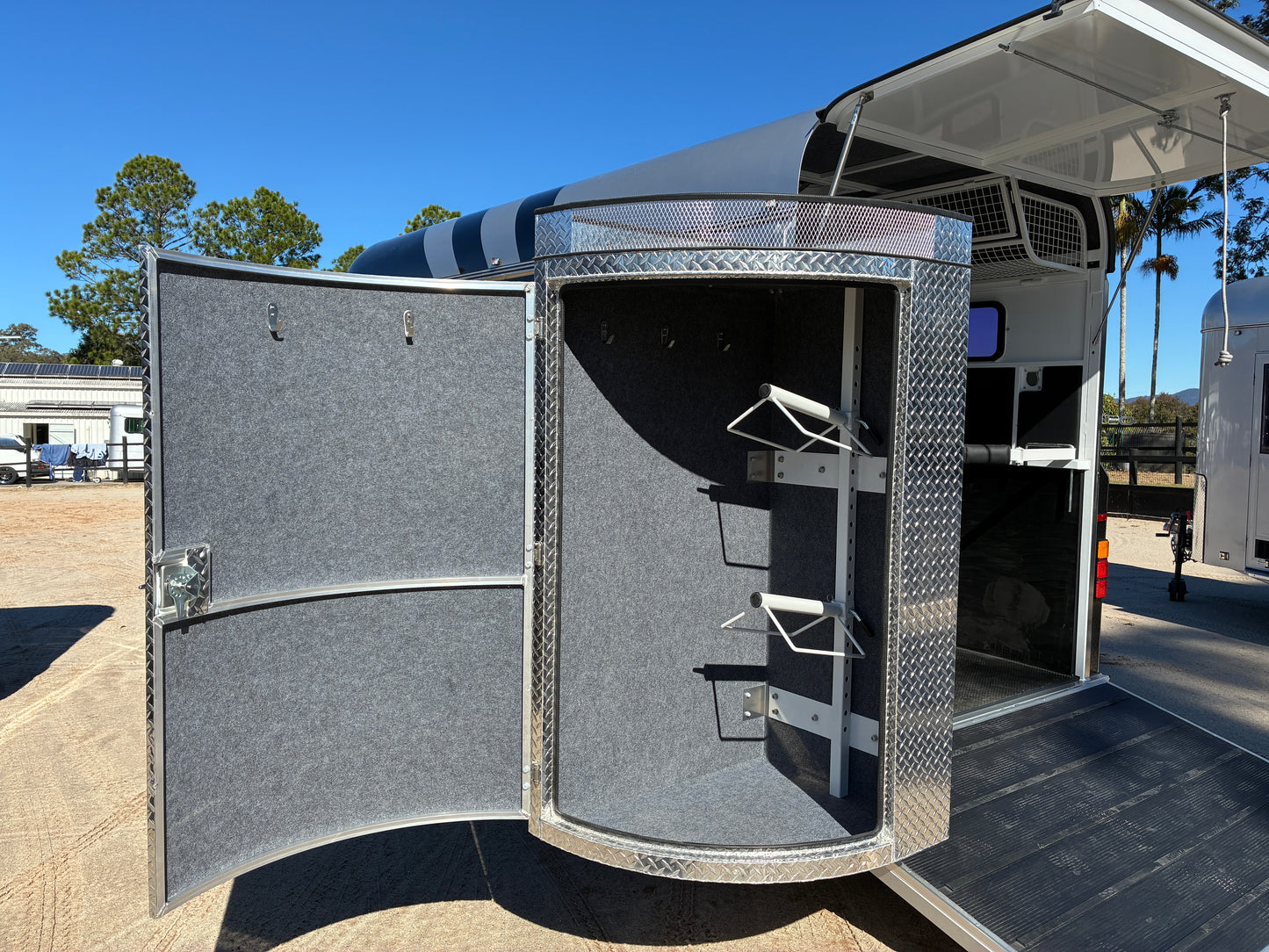 2HAL-L860 SN Prestige Series Deluxe Package
