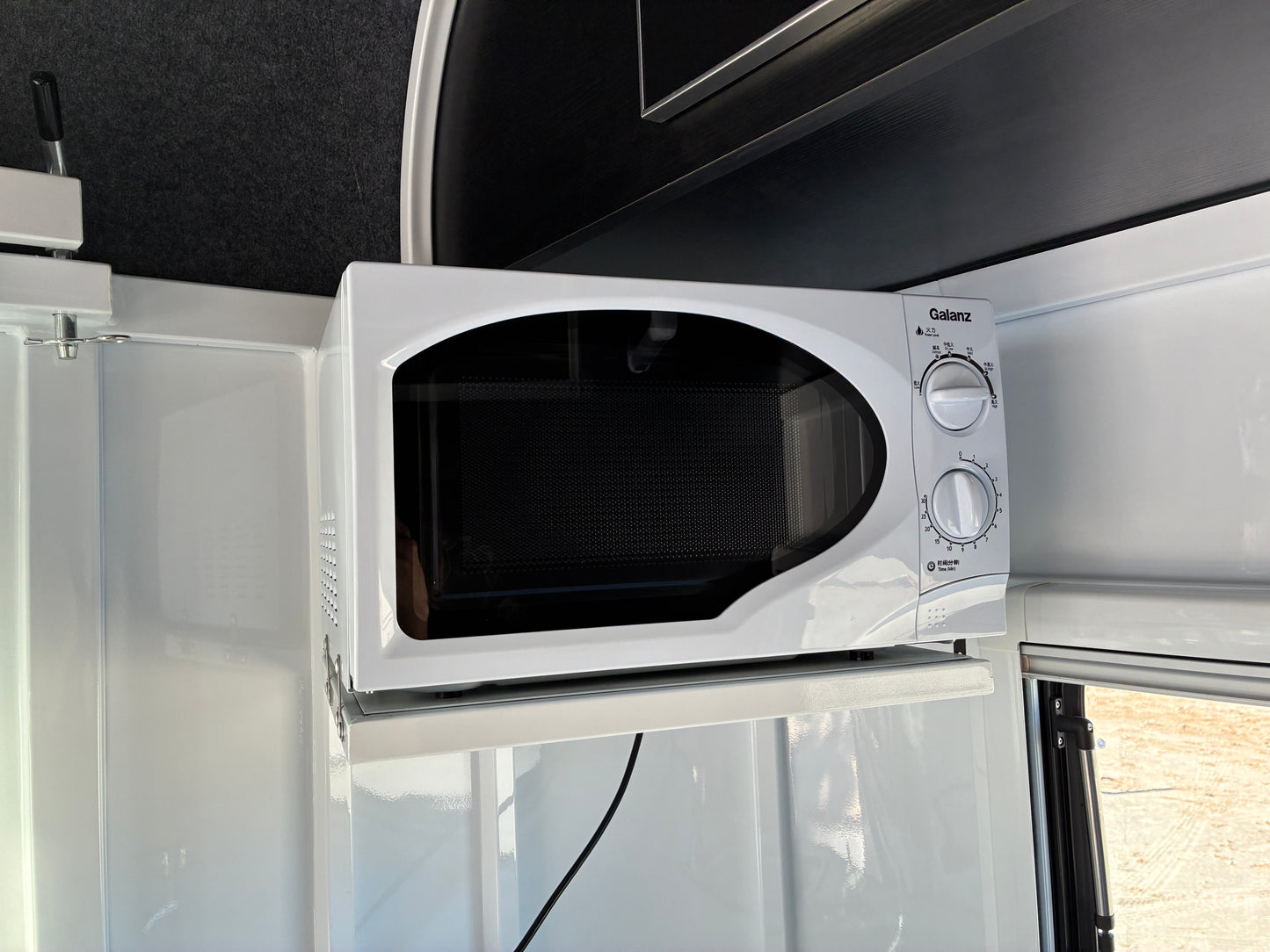 2HAL-L860 SN Prestige Series Deluxe Package