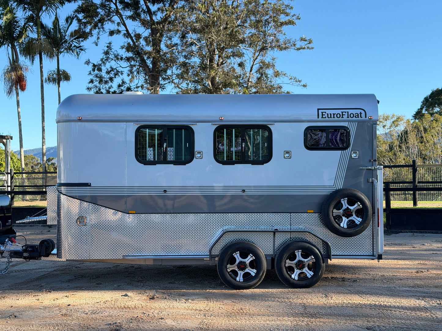EuroFloat 2HAL-L860 SN Eventer Prestige Series Deluxe Package