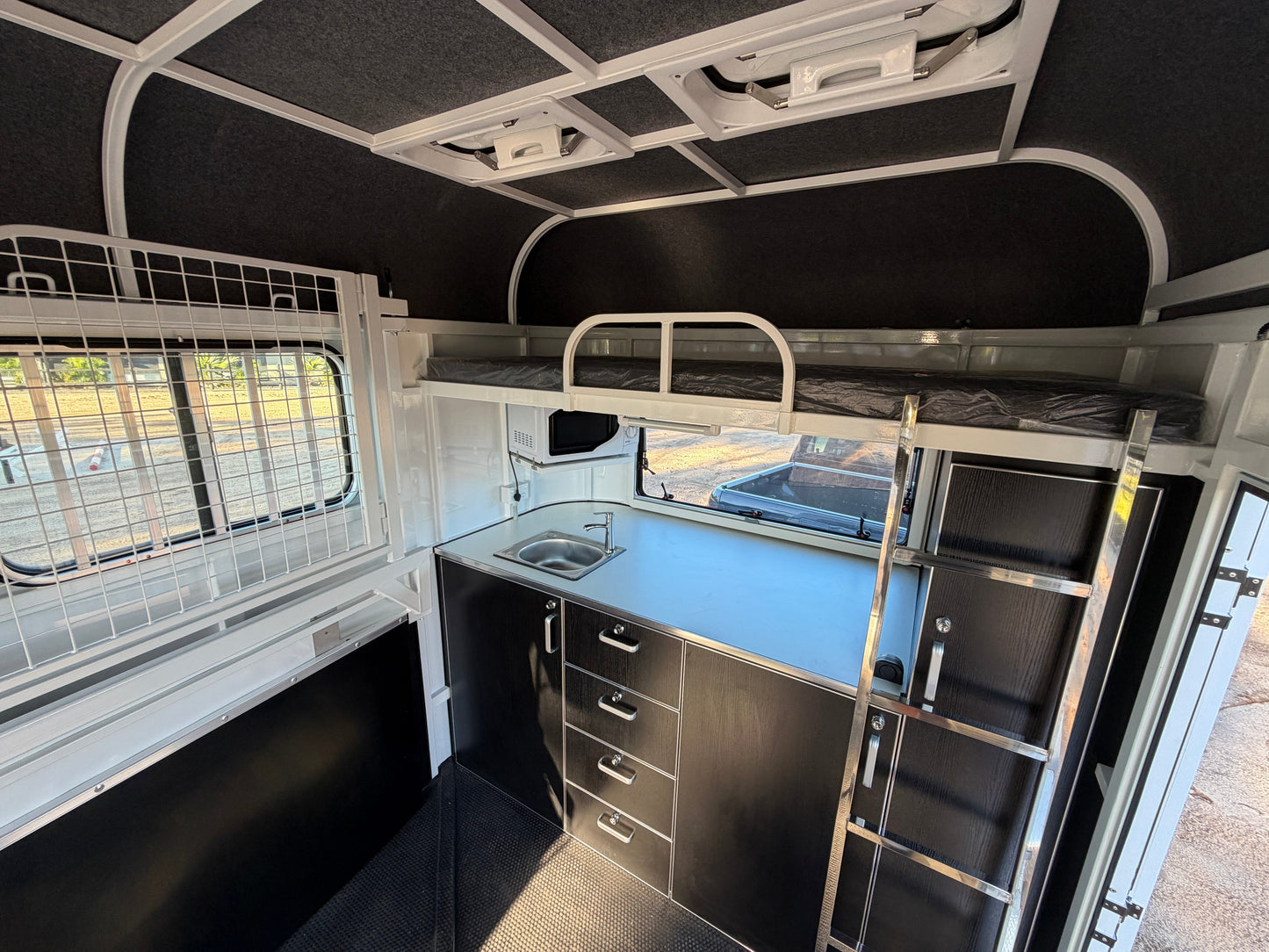 EuroFloat 2HAL-L860 SN Eventer Prestige Series Deluxe Package