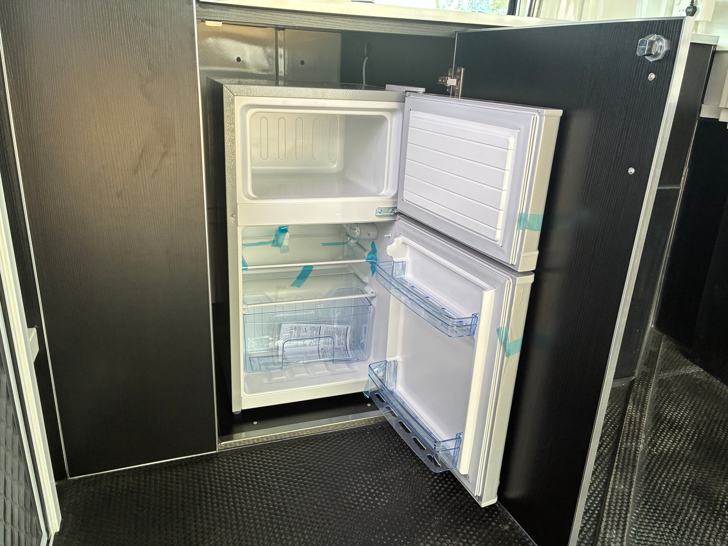2HAL-L860 SN Prestige Series Deluxe Package