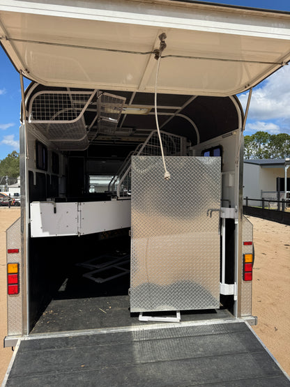 Second Hand 2HAL-L860 SN Prestige Series Deluxe Package (SH3360)