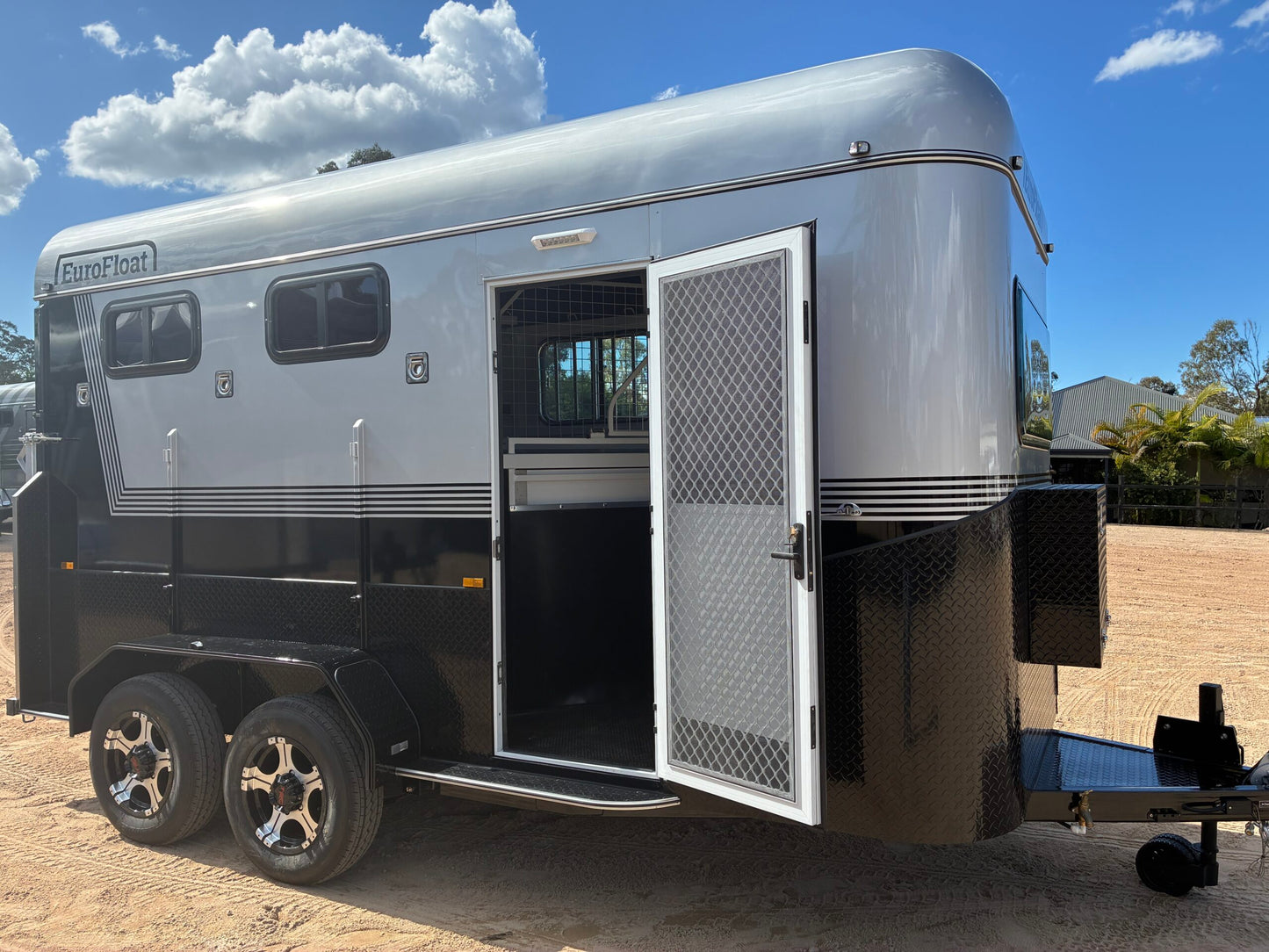 2HAL-L860 SN Prestige Series Deluxe Package