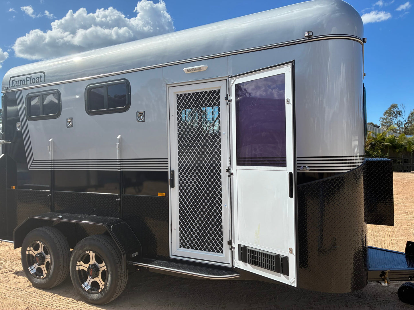 2HAL-L860 SN Prestige Series Deluxe Package