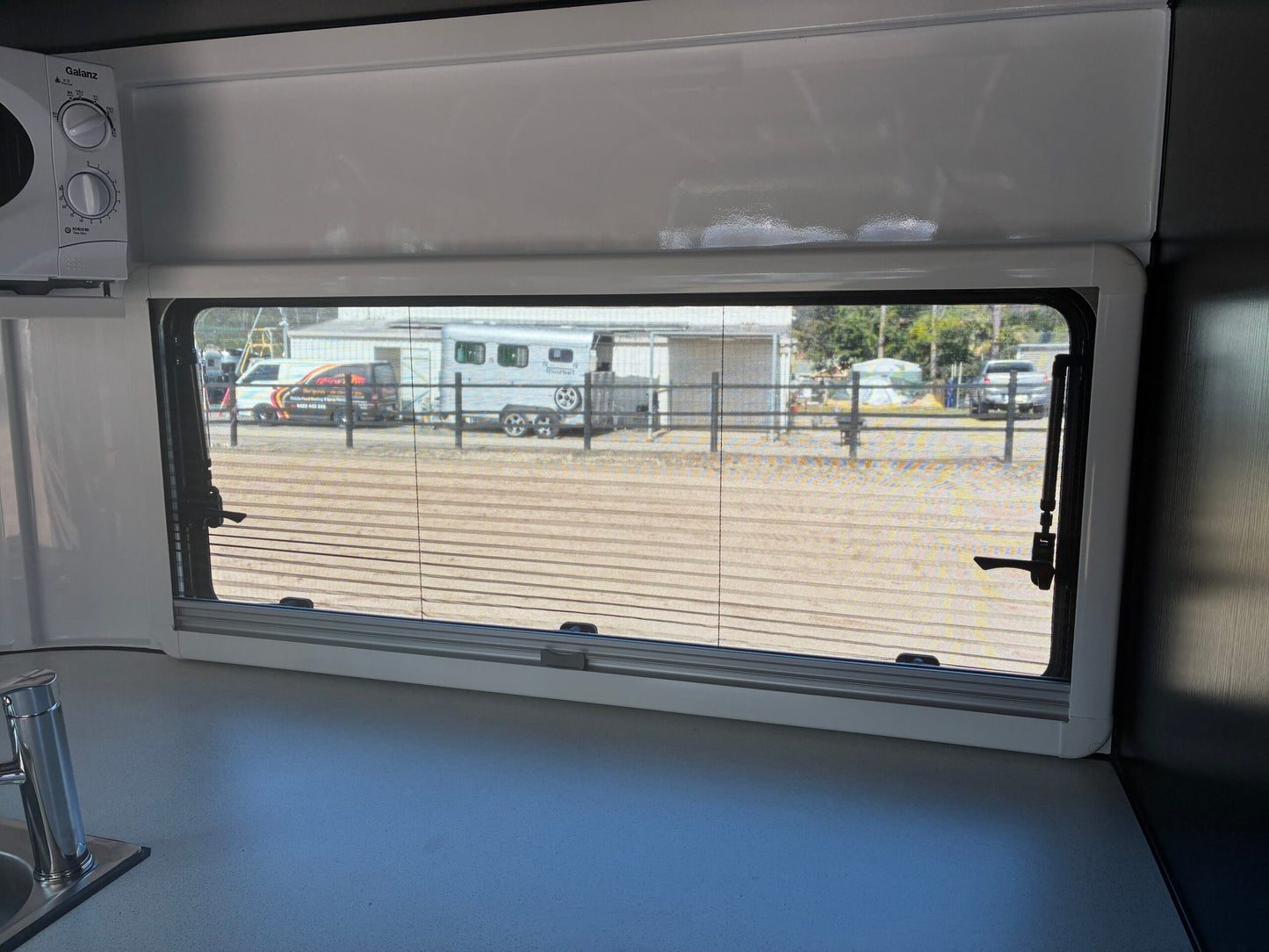 2HAL-L860 SN Prestige Series Deluxe Package