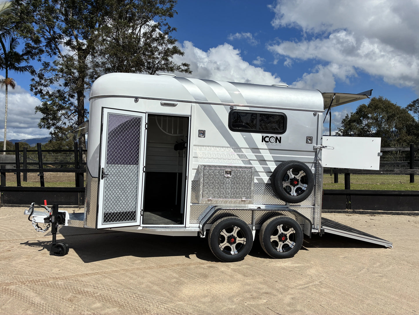 ICON 2HSL-L600 SN Epic Series Deluxe Package