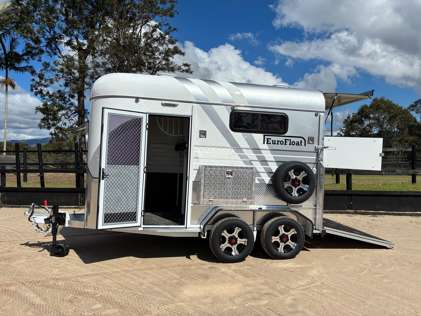 2HSL-L600 SN Classic Series Deluxe Package