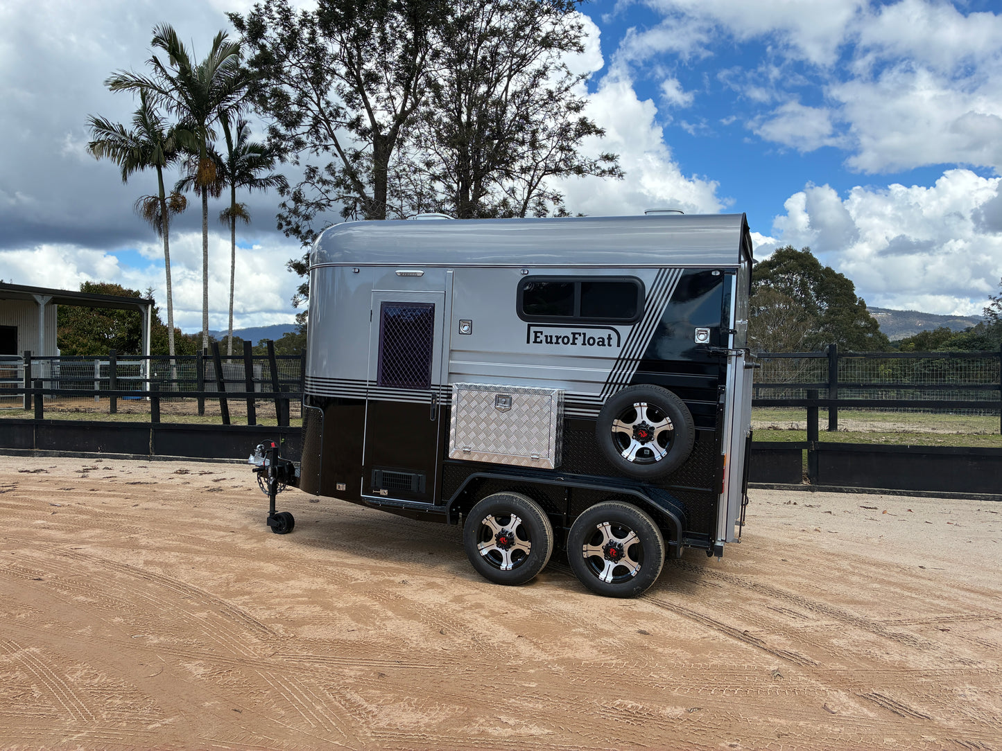 2HSL-L600 SN Classic Series Deluxe Package