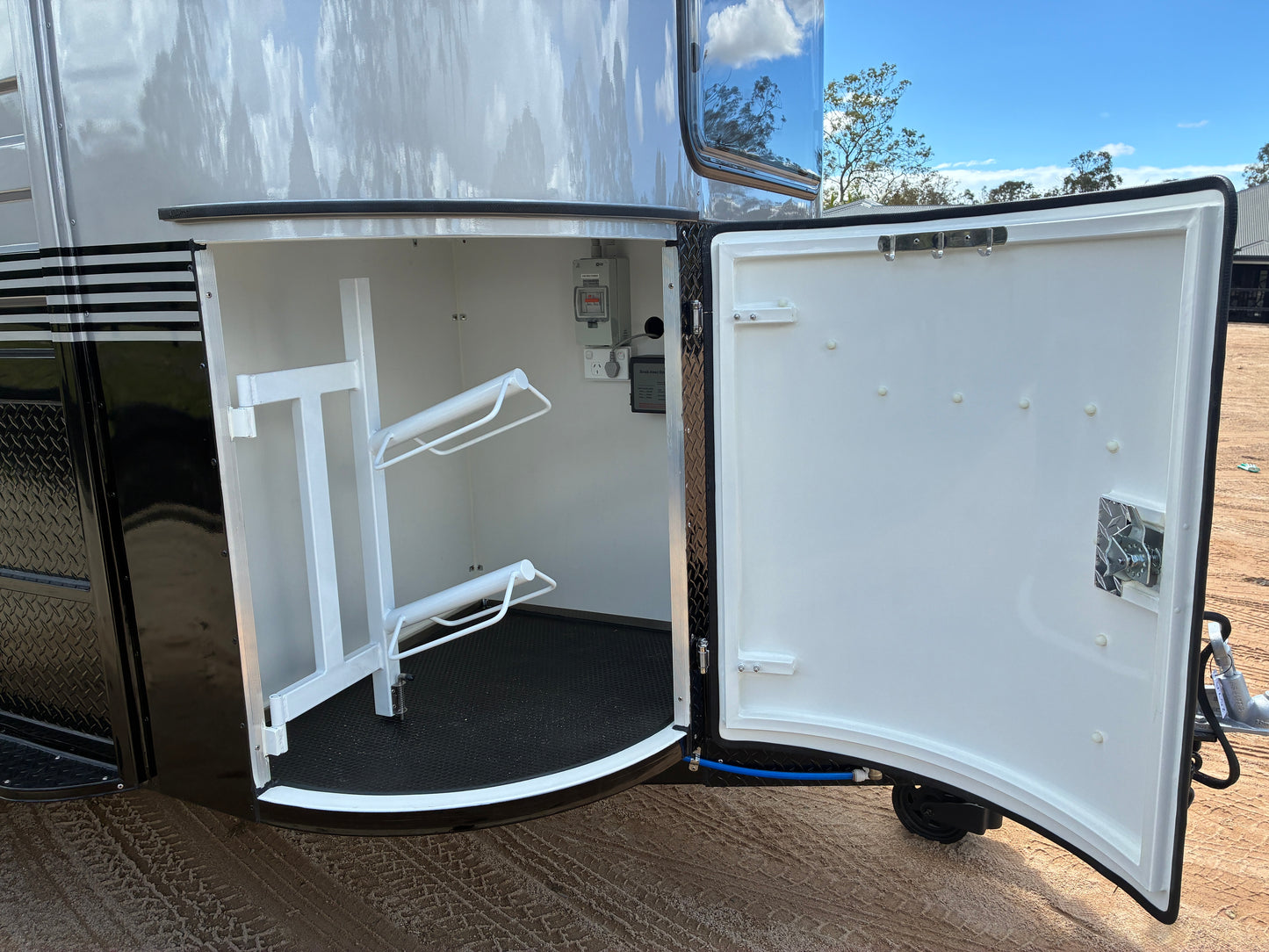 2HSL-L600 SN Classic Series Deluxe Package