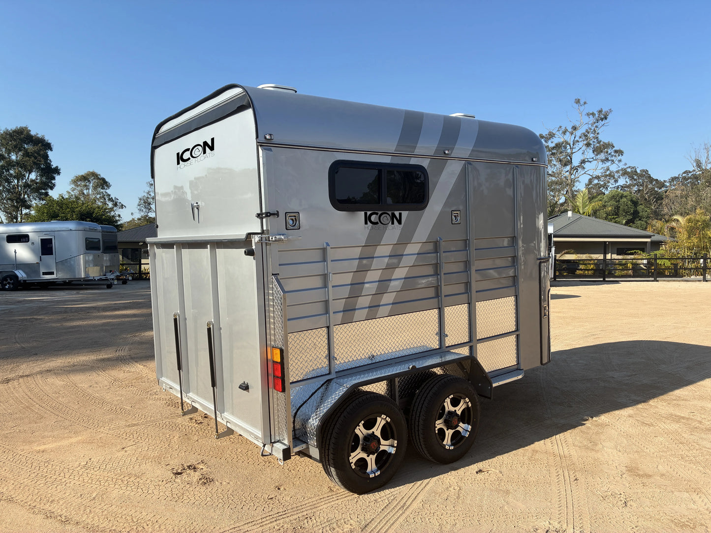 ICON 2HSL-L400 SN Epic Series Deluxe Package