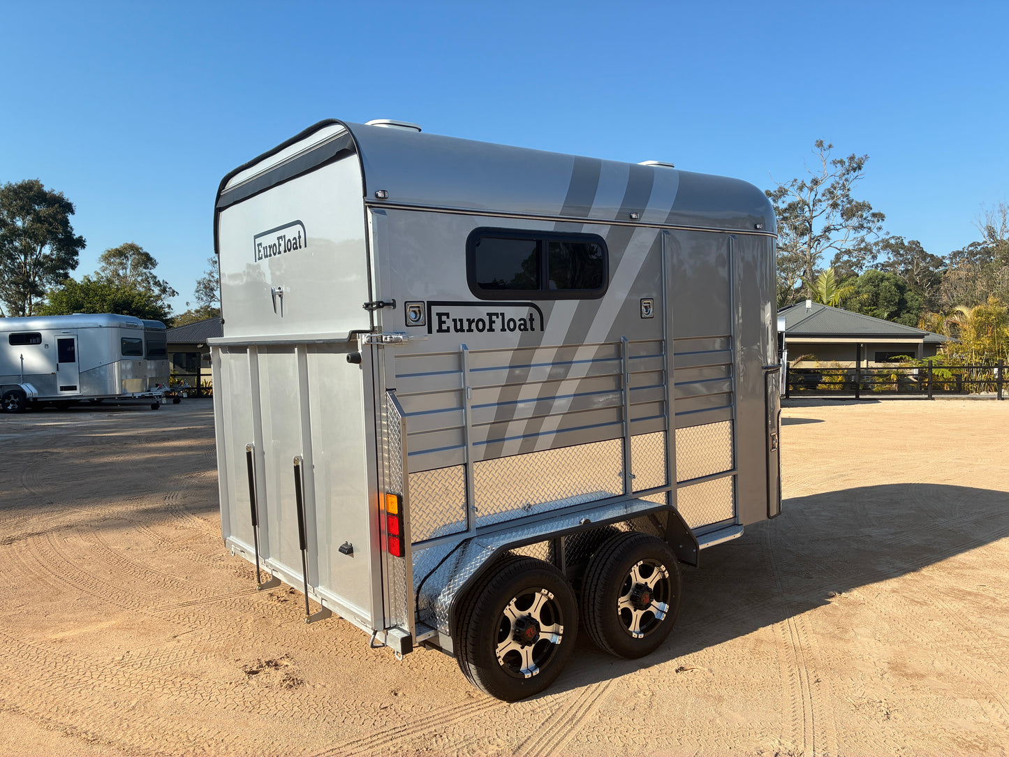 2HSL-L400 SN Classic Series Deluxe Package