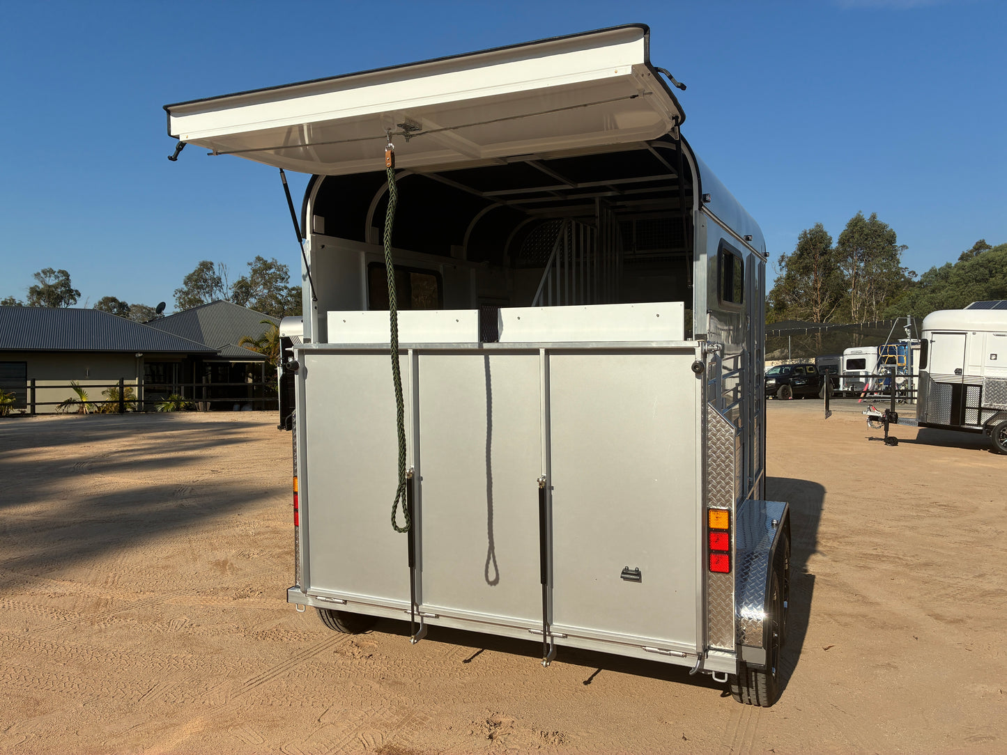 2HSL-L400 SN Classic Series Deluxe Package