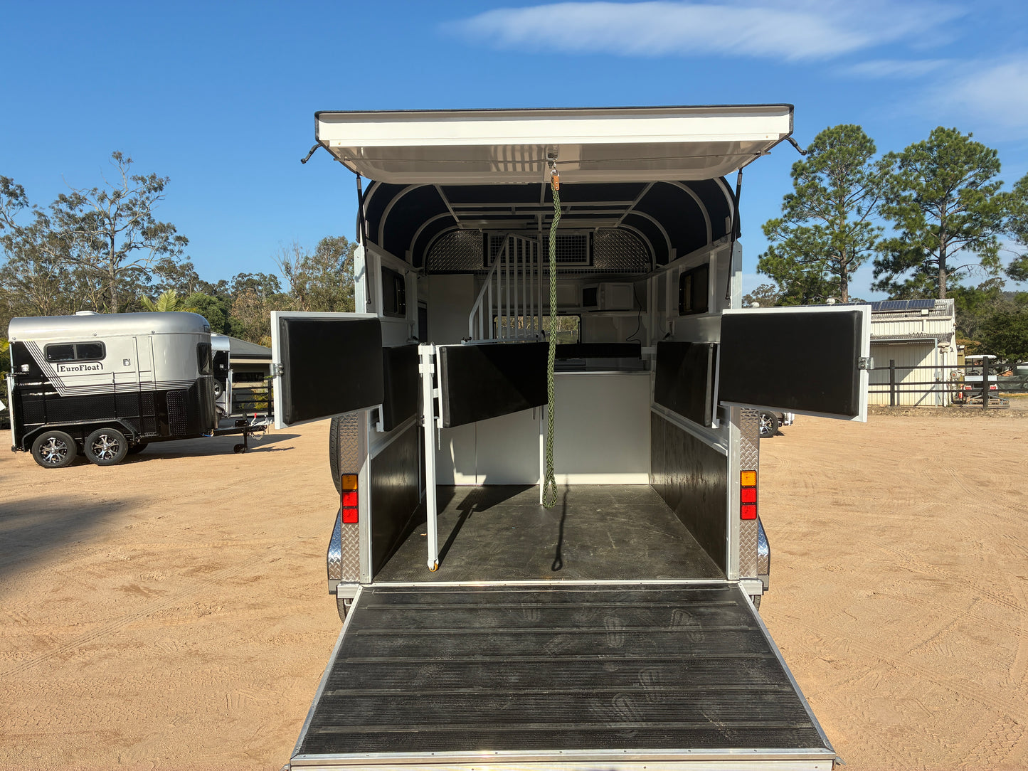 2HSL-L400 SN Classic Series Deluxe Package