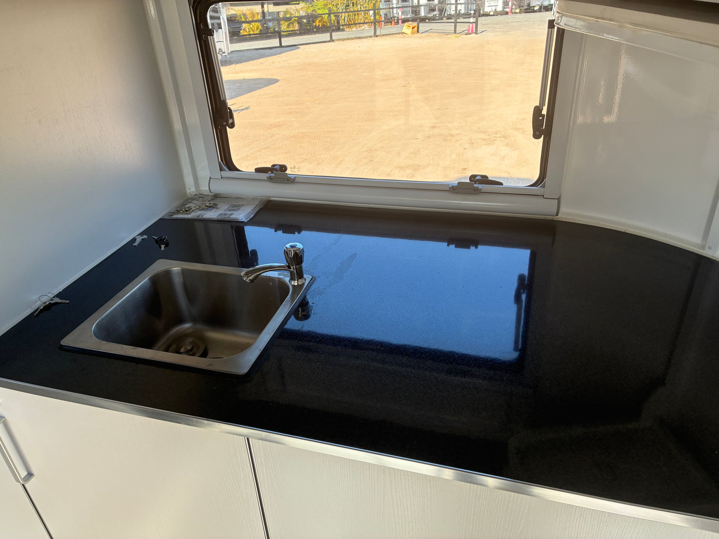 2HSL-L400 SN Classic Series Deluxe Package