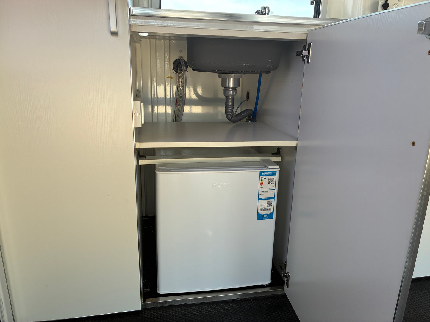 2HSL-L600 SN Classic Series Deluxe Package