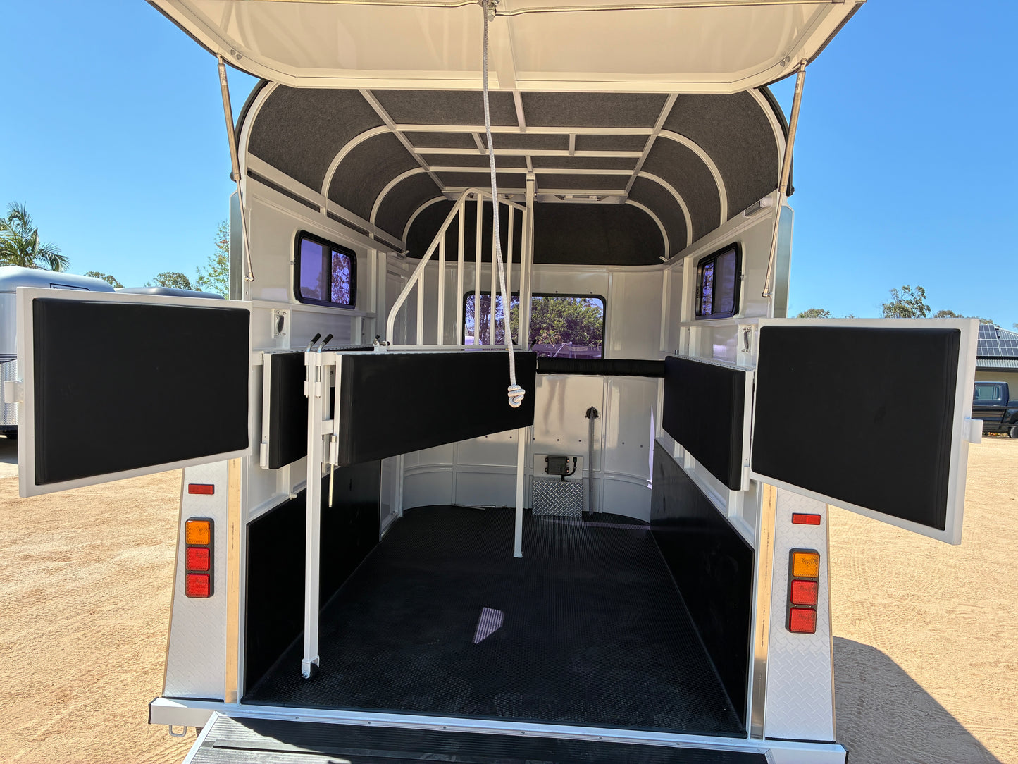 2HSL-S SN Prestige Series Standard Package