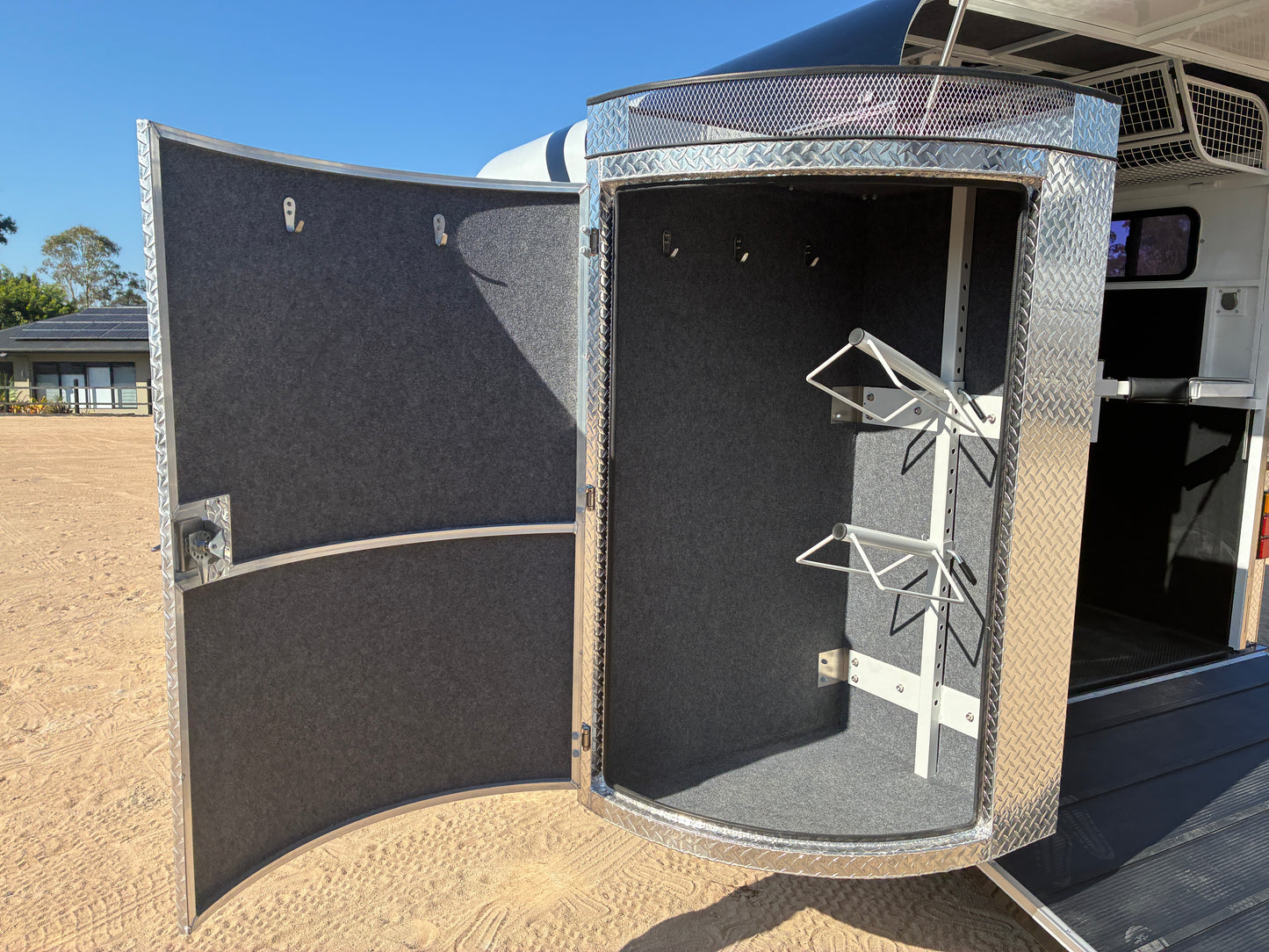 2HAL-L600 SN Prestige Series Deluxe Package