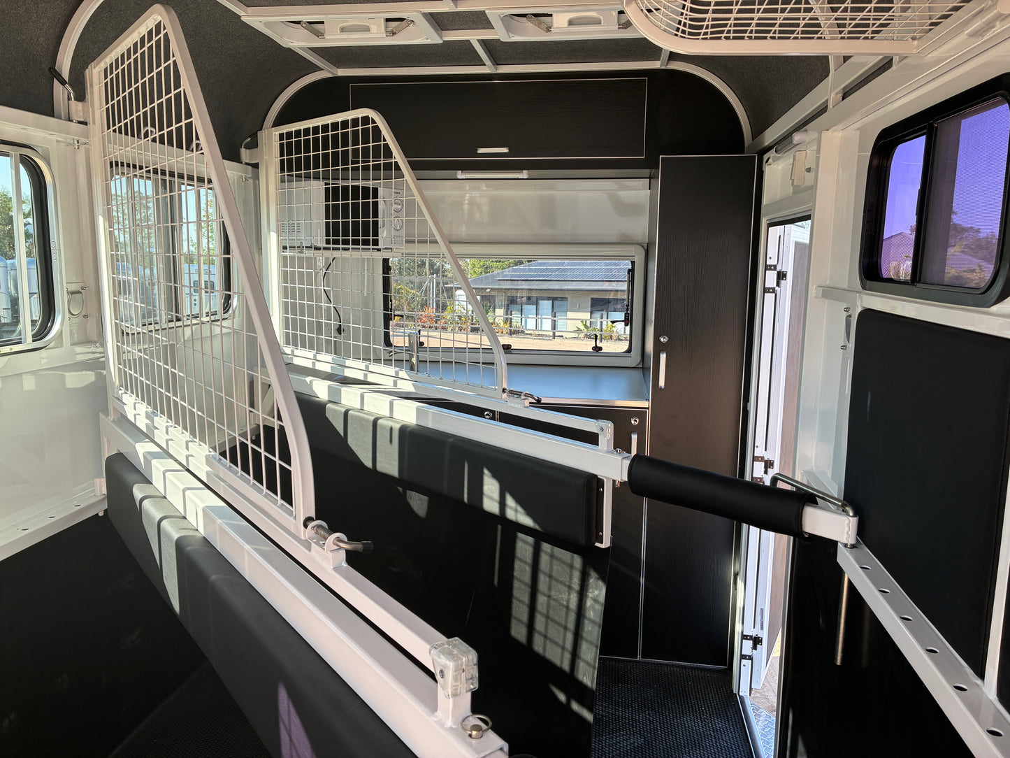 2HAL-L600 SN Prestige Series Deluxe Package