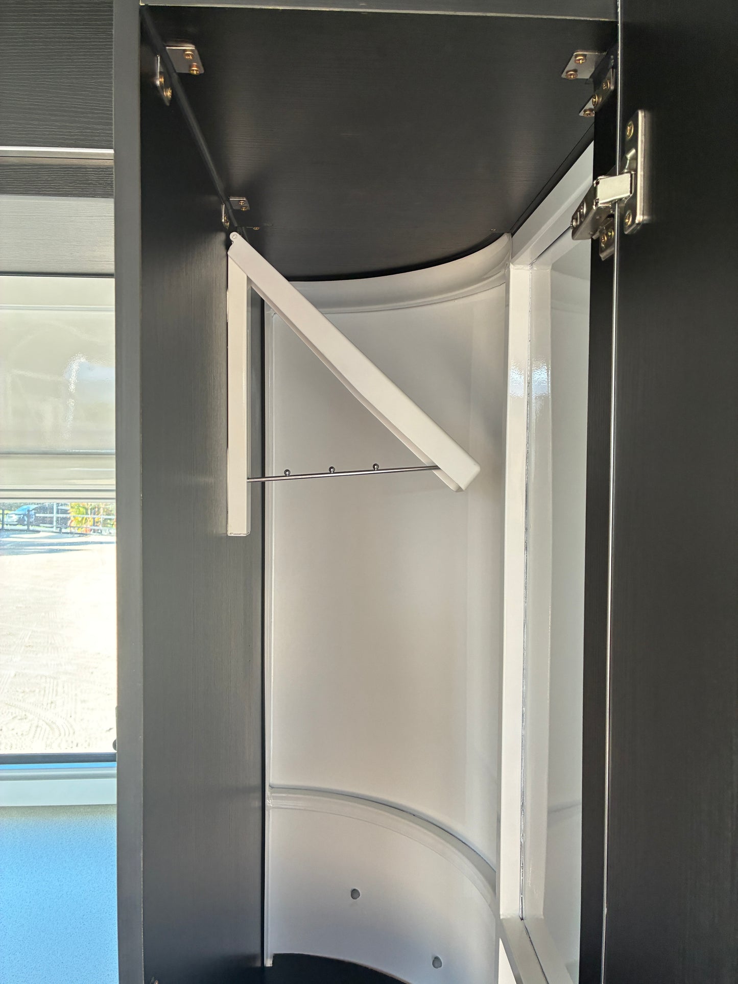 2HAL-L600 SN Prestige Series Deluxe Package