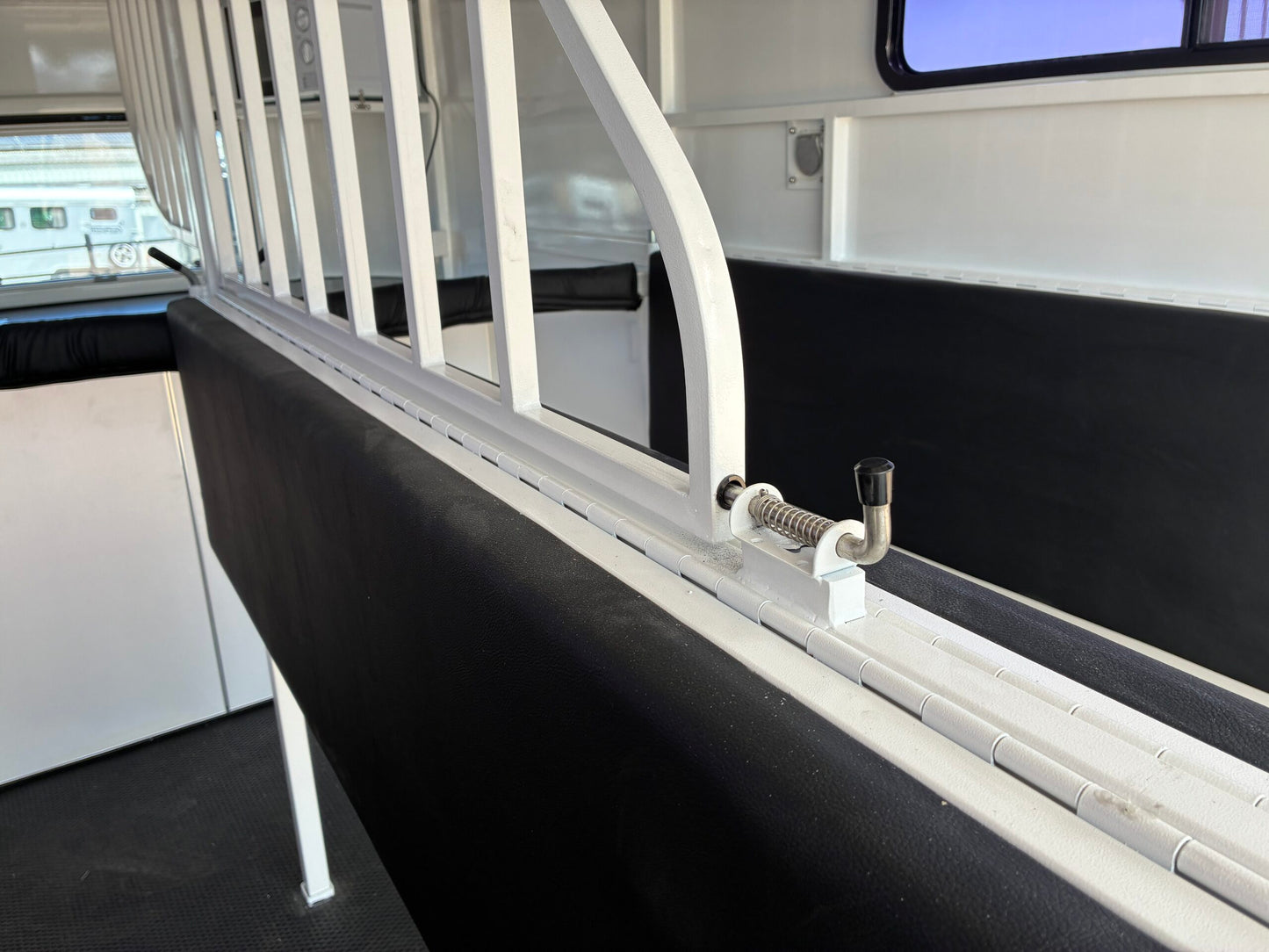 2HSL-L600 SN Prestige Series Deluxe Package