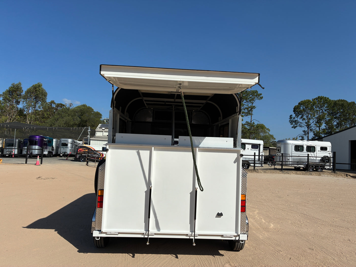 2HSL-L600 SN Classic Series Deluxe Package