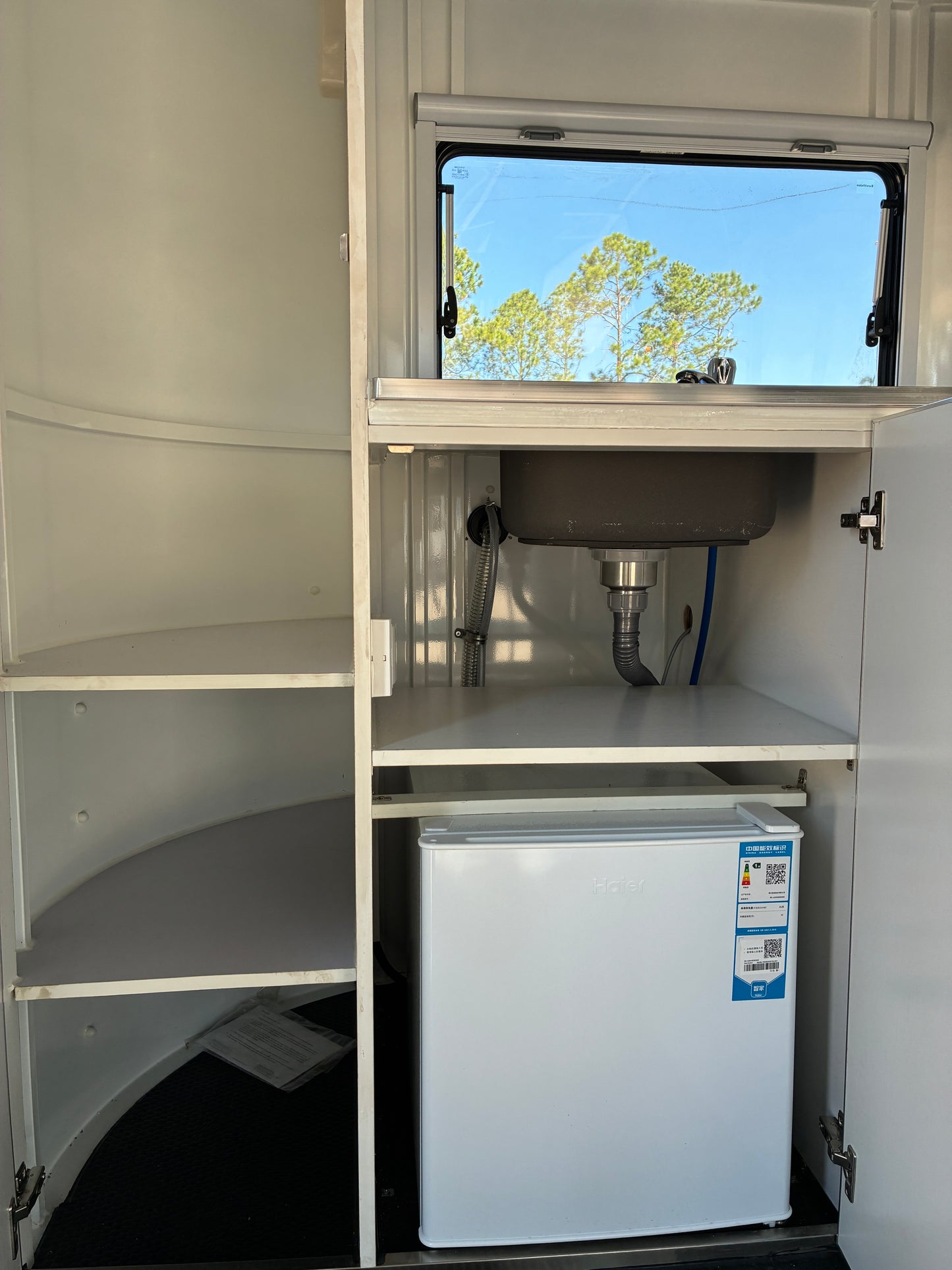 2HSL-L600 SN Classic Series Deluxe Package