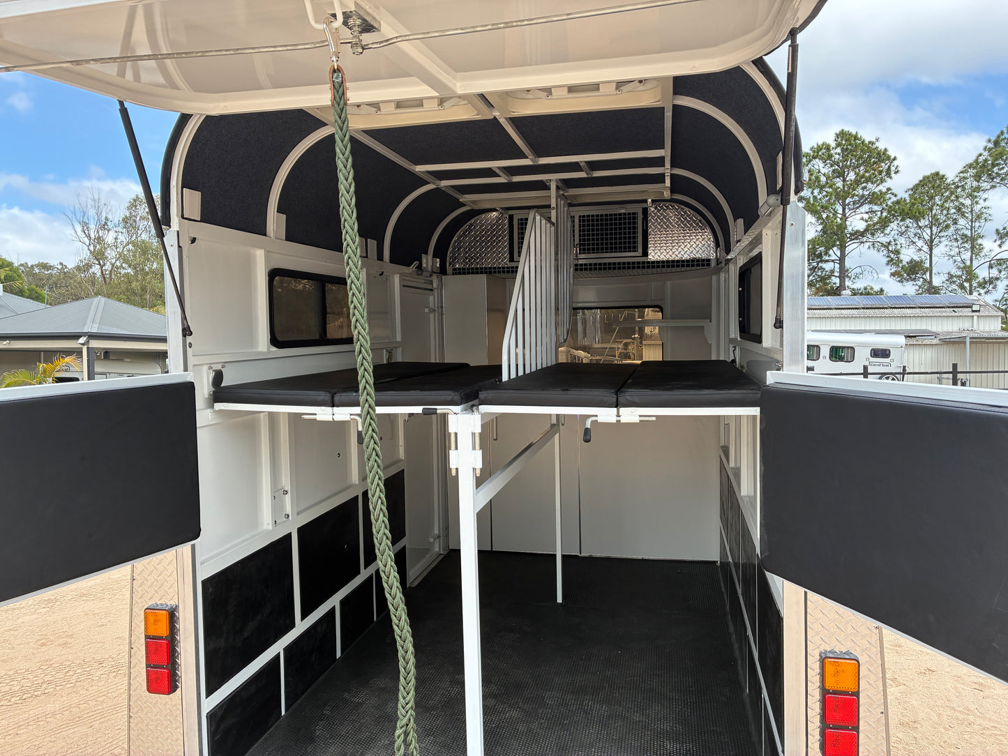 2HSL-L400 RN Classic Series Standard Package