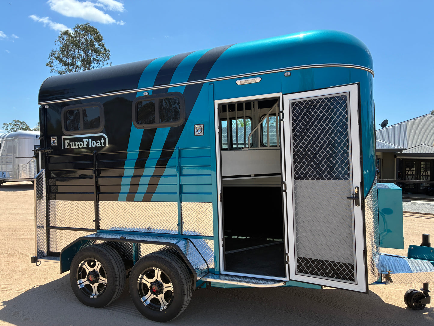 2HAL-L600 SN Classic Series Deluxe Package