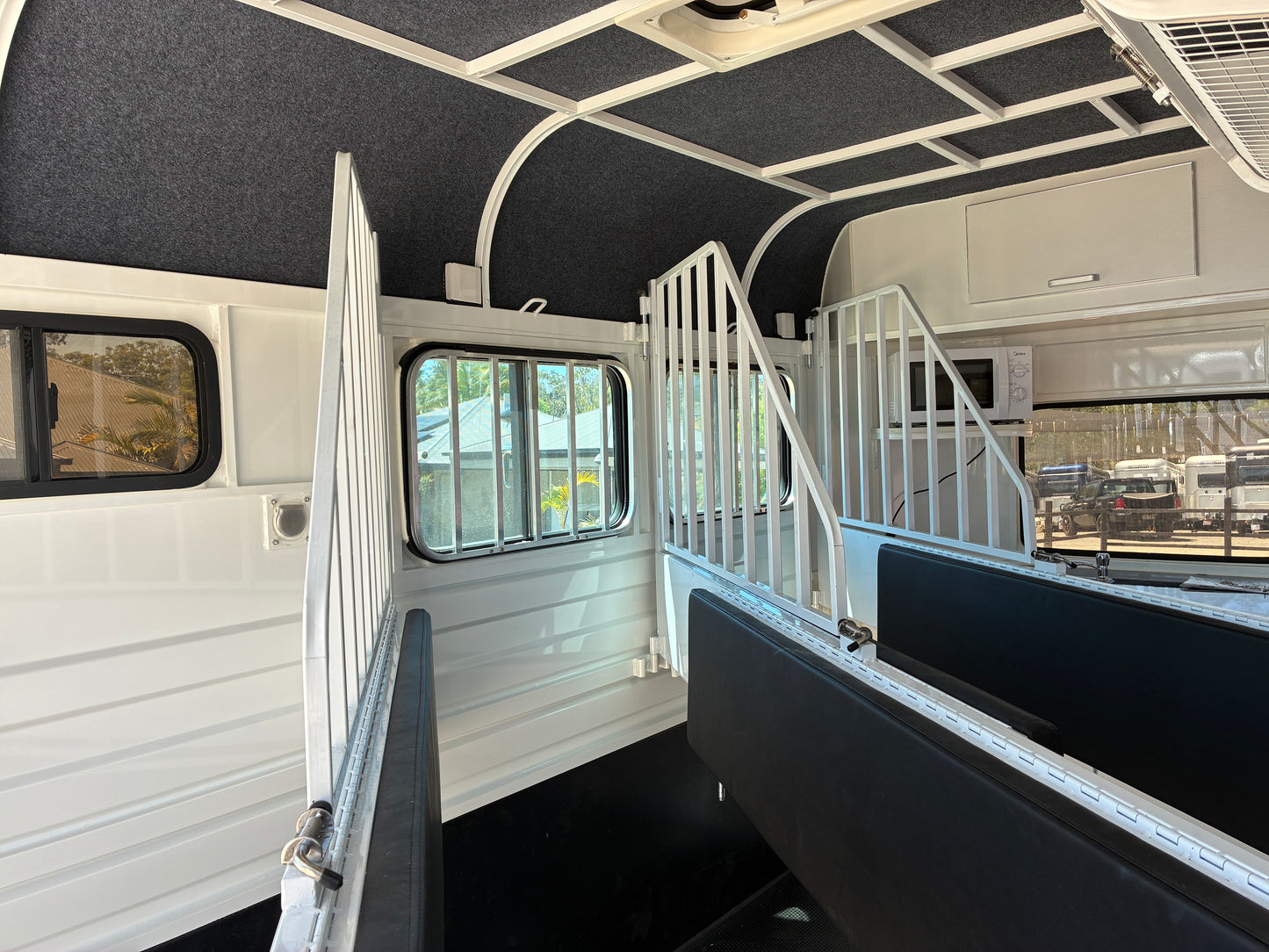 2HAL-L600 SN Classic Series Deluxe Package