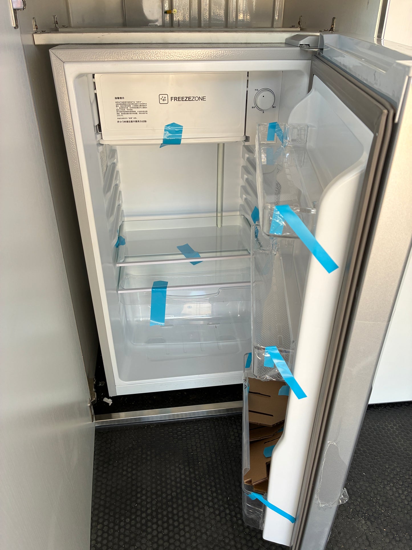 2HAL-L600 SN Classic Series Deluxe Package