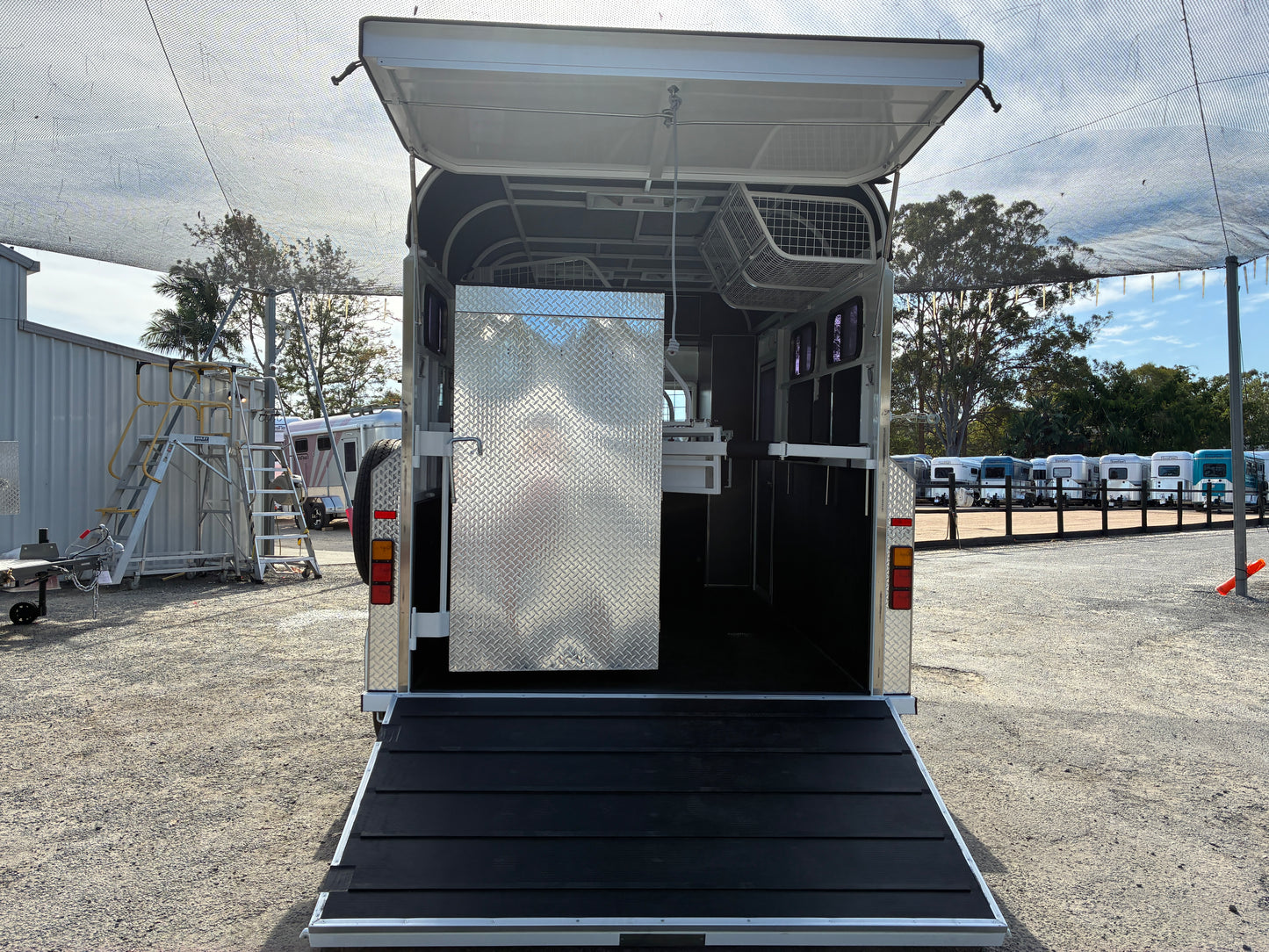 2HAL-L600 SN Prestige Series Deluxe Package