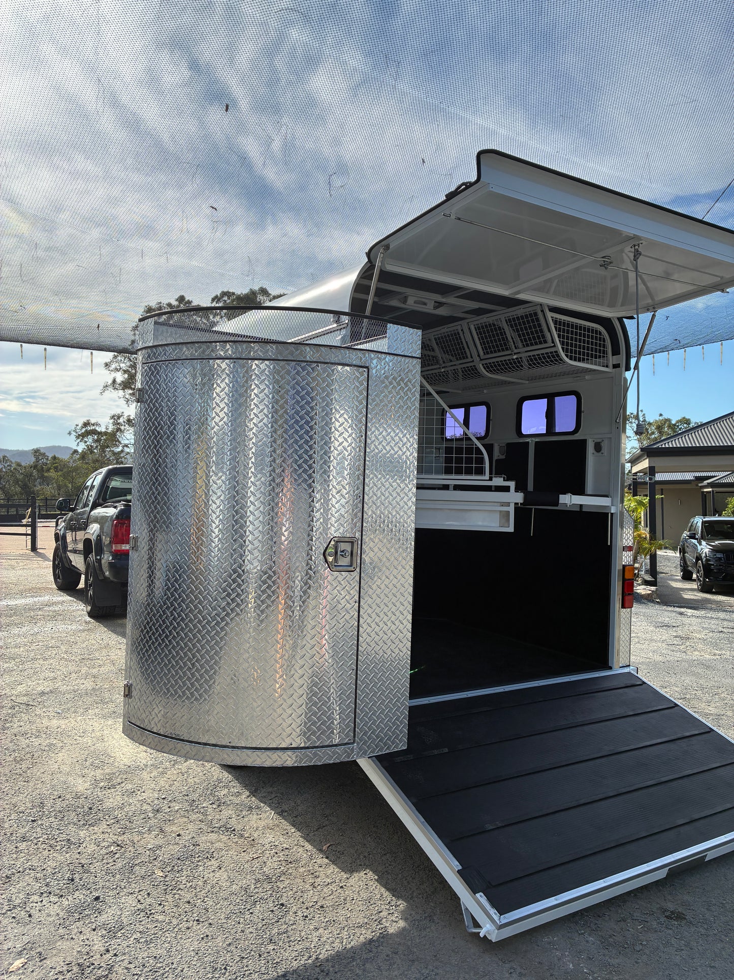 2HAL-L600 SN Prestige Series Deluxe Package