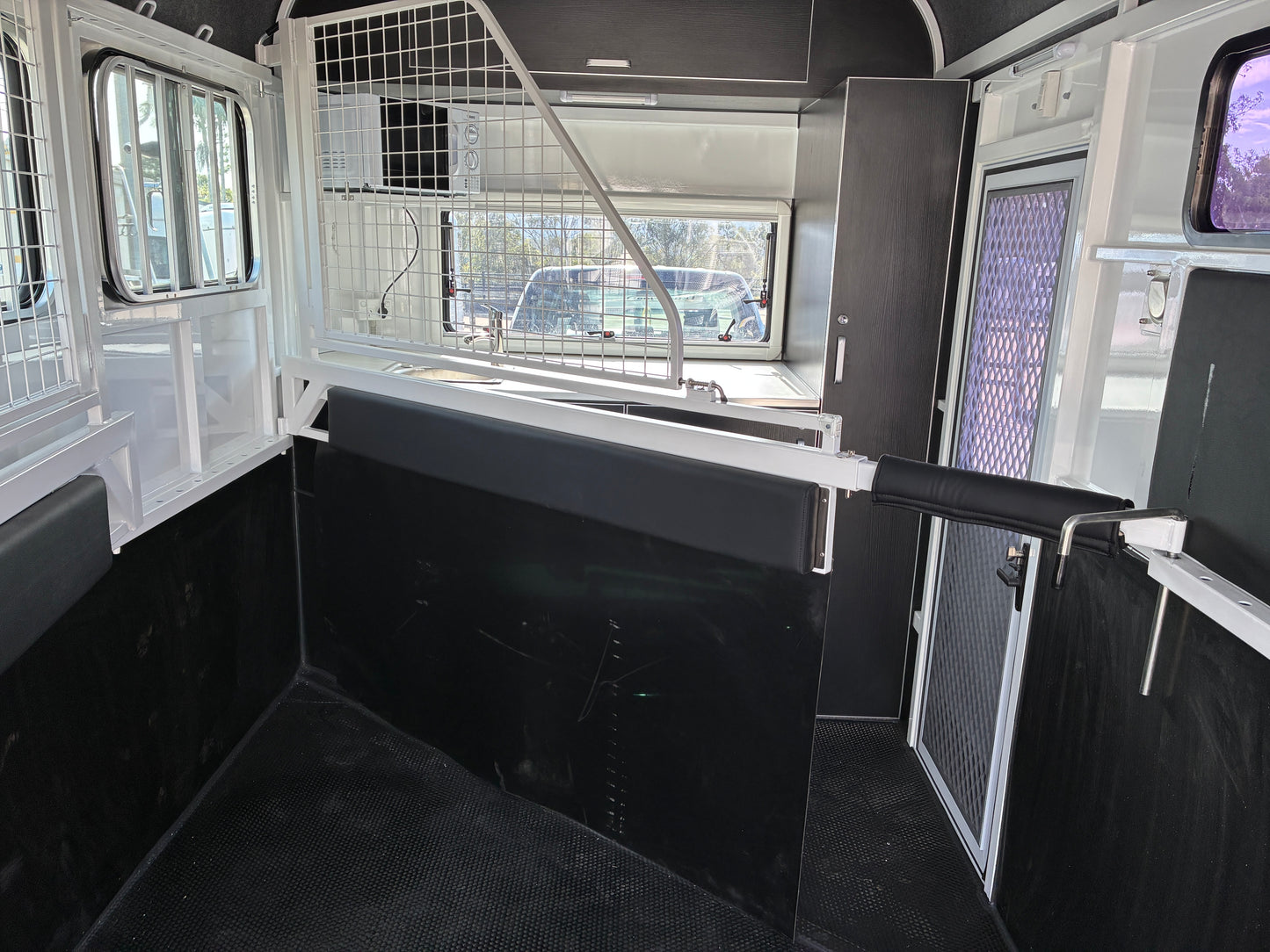 2HAL-L600 SN Prestige Series Deluxe Package